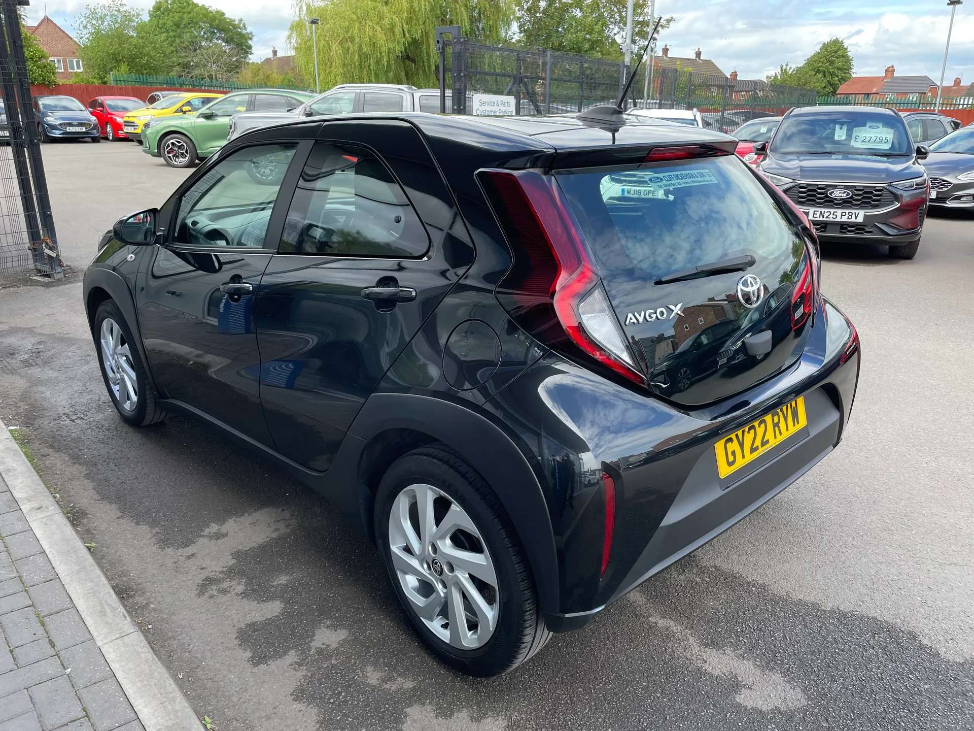 A 2022 TOYOTA AYGO X 1.0 VVT-i Pure 5dr A 2022 TOYOTA AYGO X 1.0 VVT-i Pure 5dr