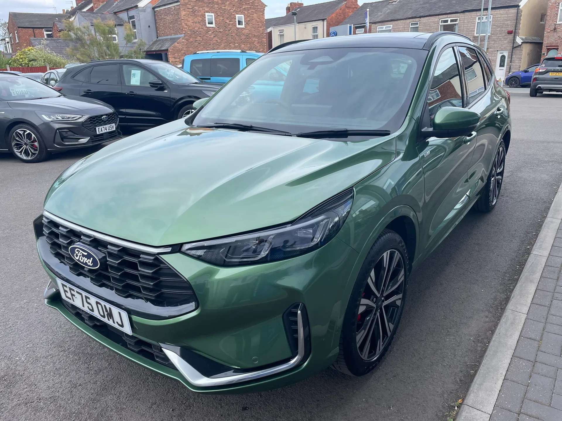 A 2025 FORD KUGA 2.5 FHEV ST-Line X 5dr 4WD CVT A 2025 FORD KUGA 2.5 FHEV ST-Line X 5dr 4WD CVT