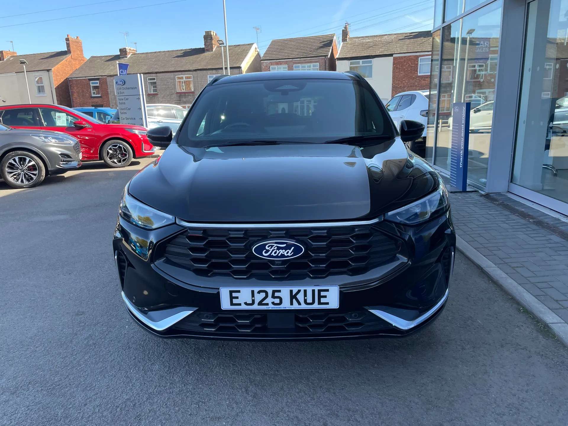 A 2025 FORD KUGA 2.5 FHEV ST-Line X 5dr 4WD CVT A 2025 FORD KUGA 2.5 FHEV ST-Line X 5dr 4WD CVT