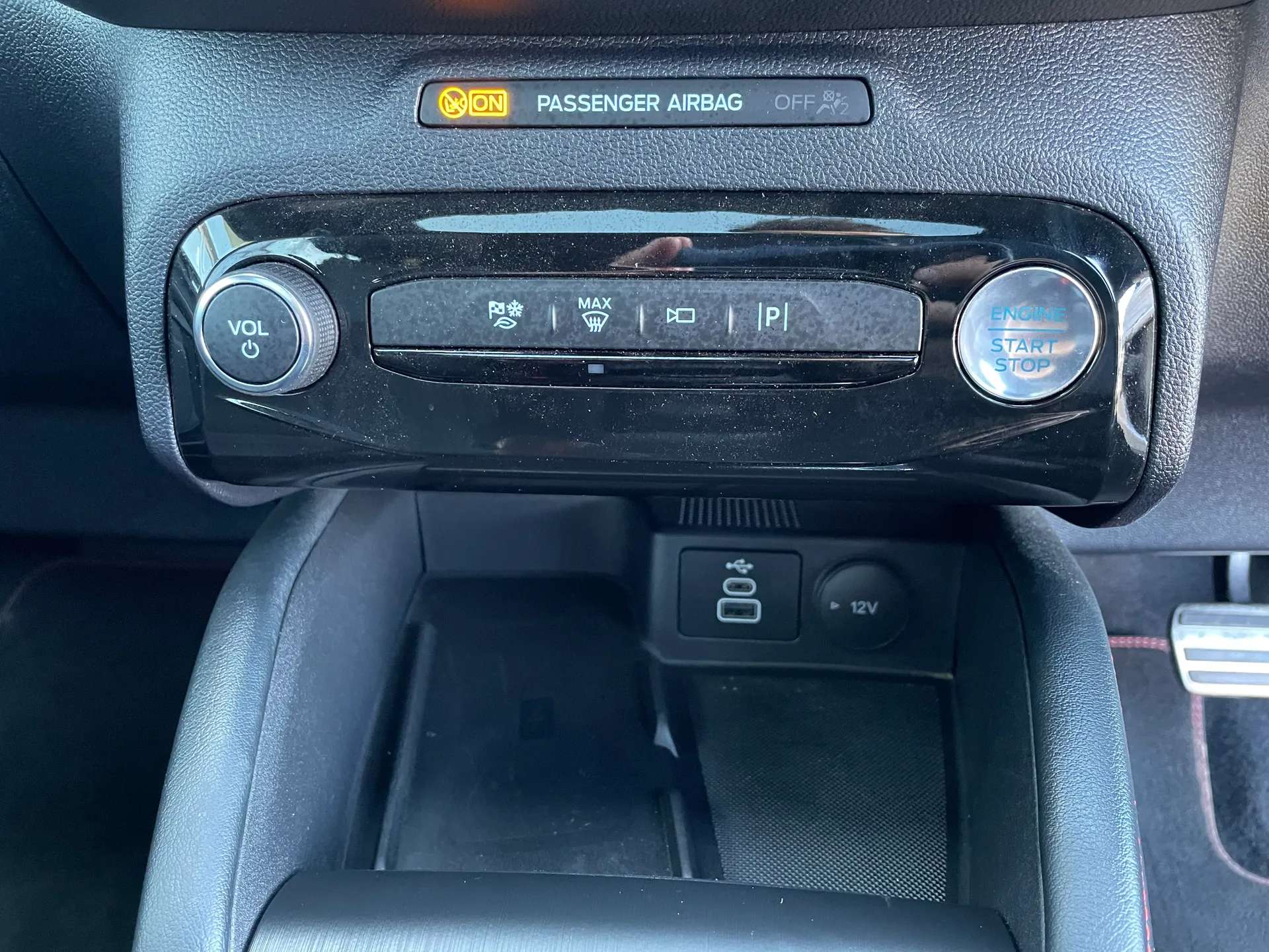 2025 FORD KUGA 2025 FORD KUGA