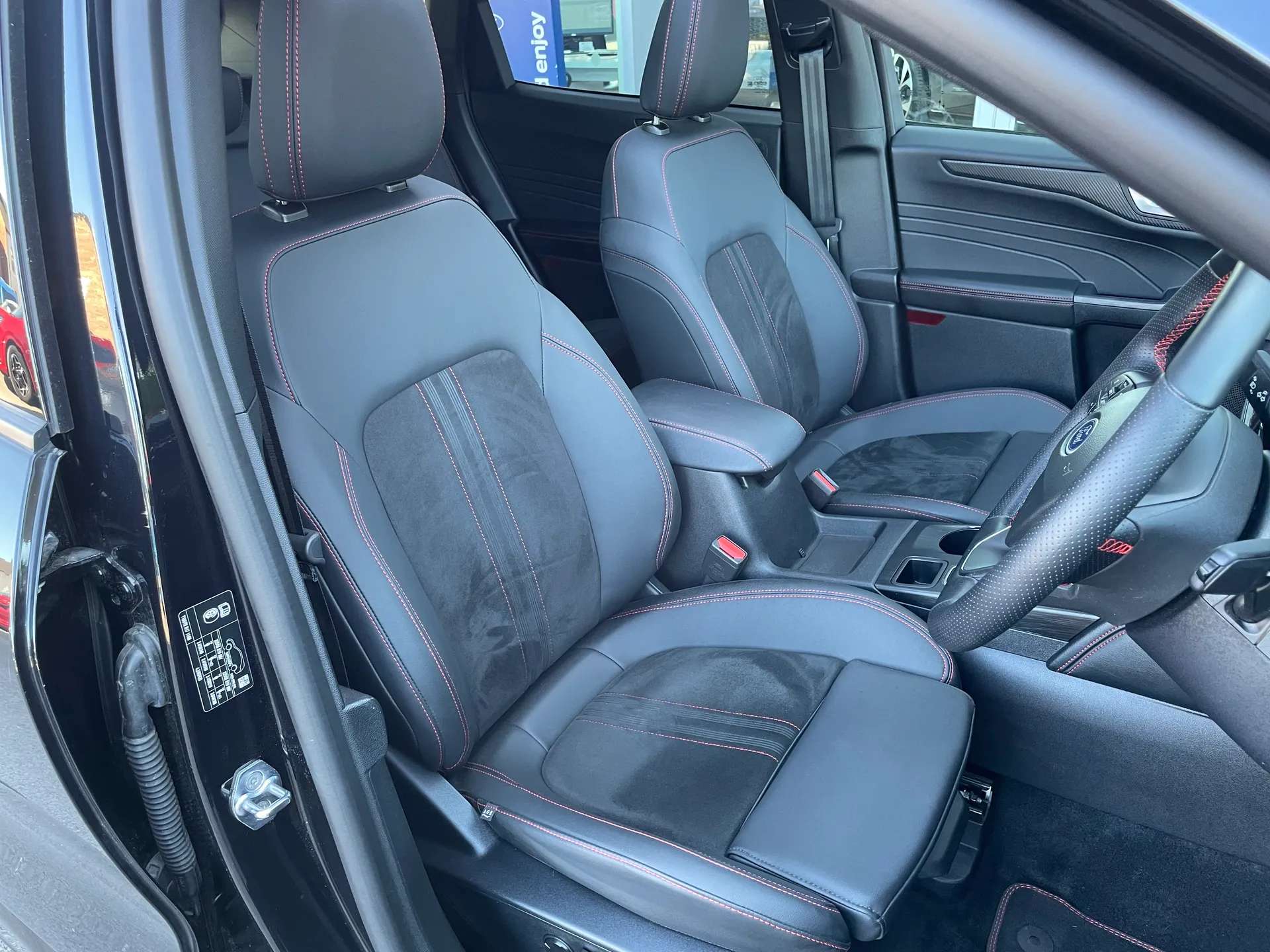 2025 FORD KUGA 2025 FORD KUGA