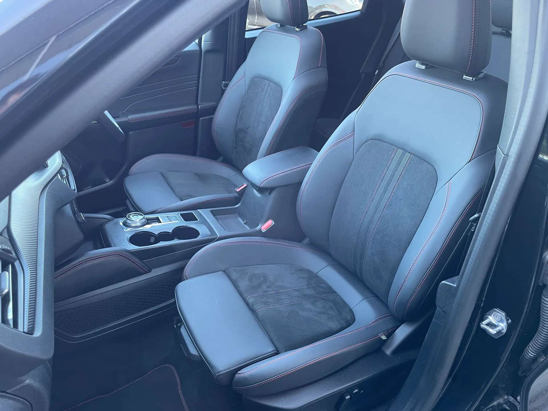 2025 FORD KUGA 2025 FORD KUGA