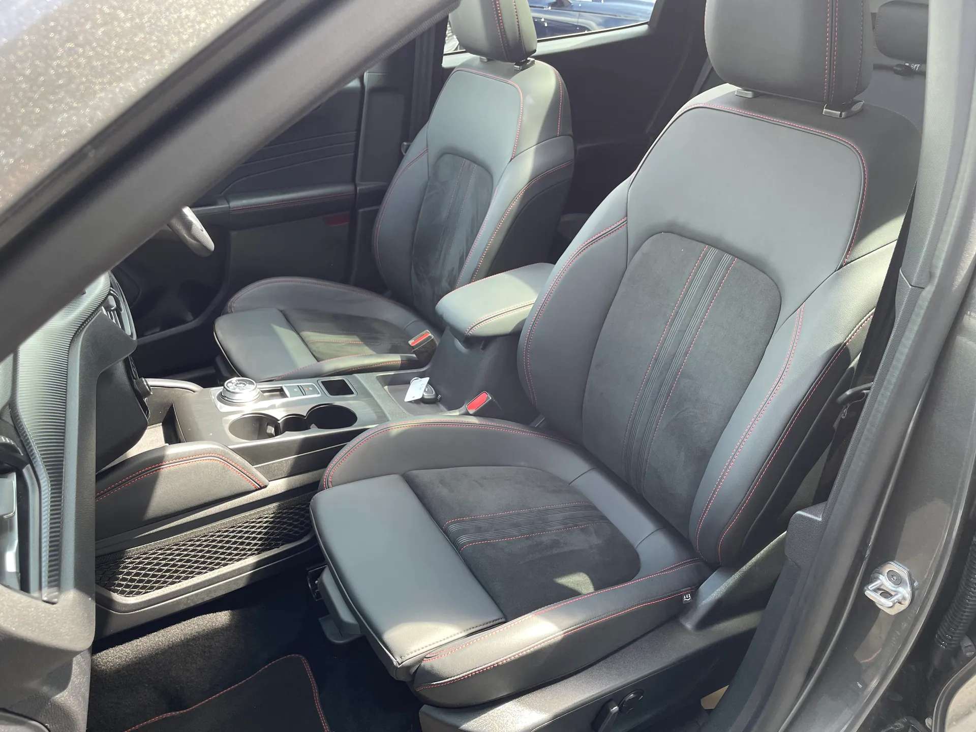 2025 FORD KUGA 2025 FORD KUGA