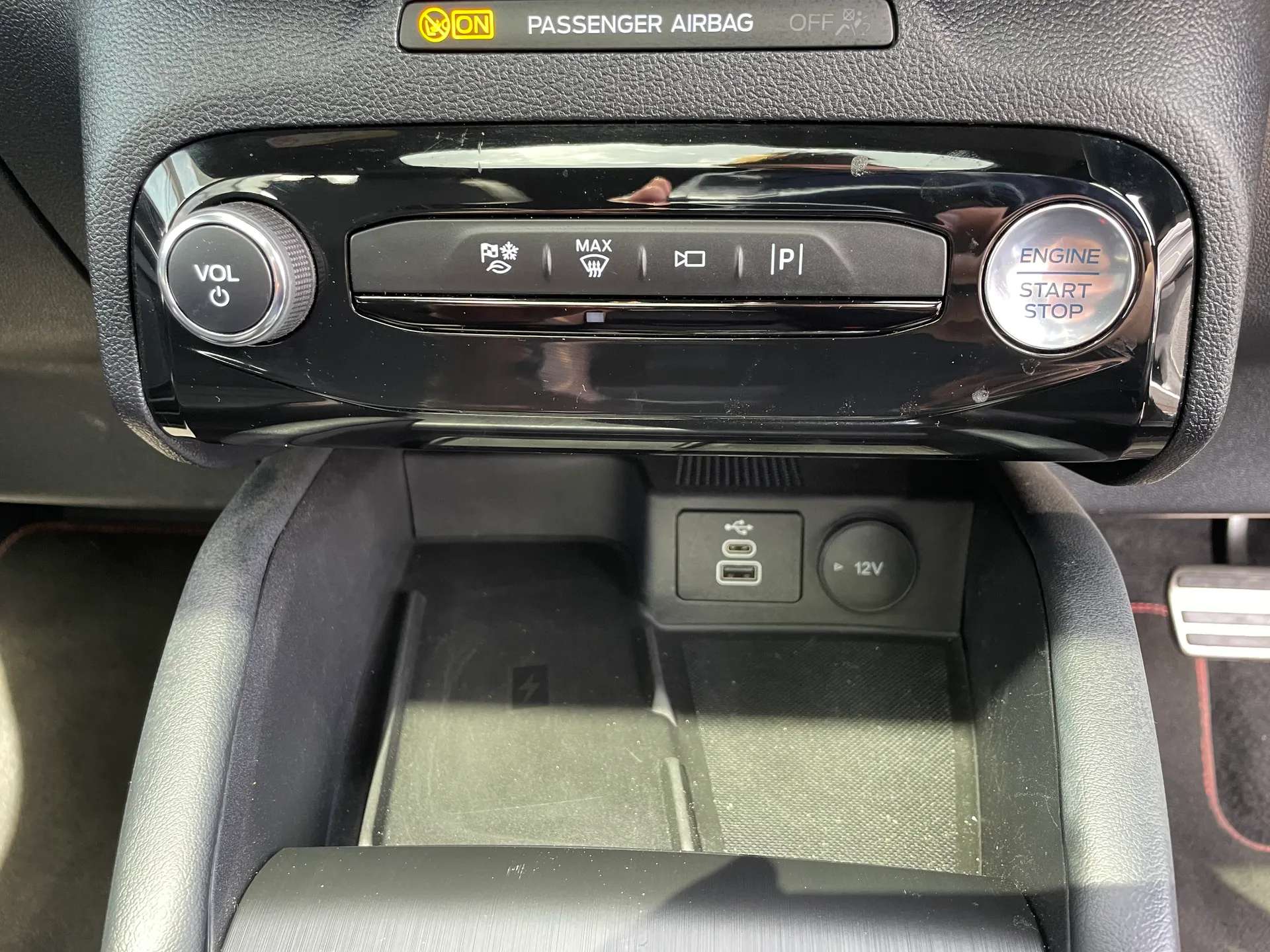 2025 FORD KUGA 2025 FORD KUGA