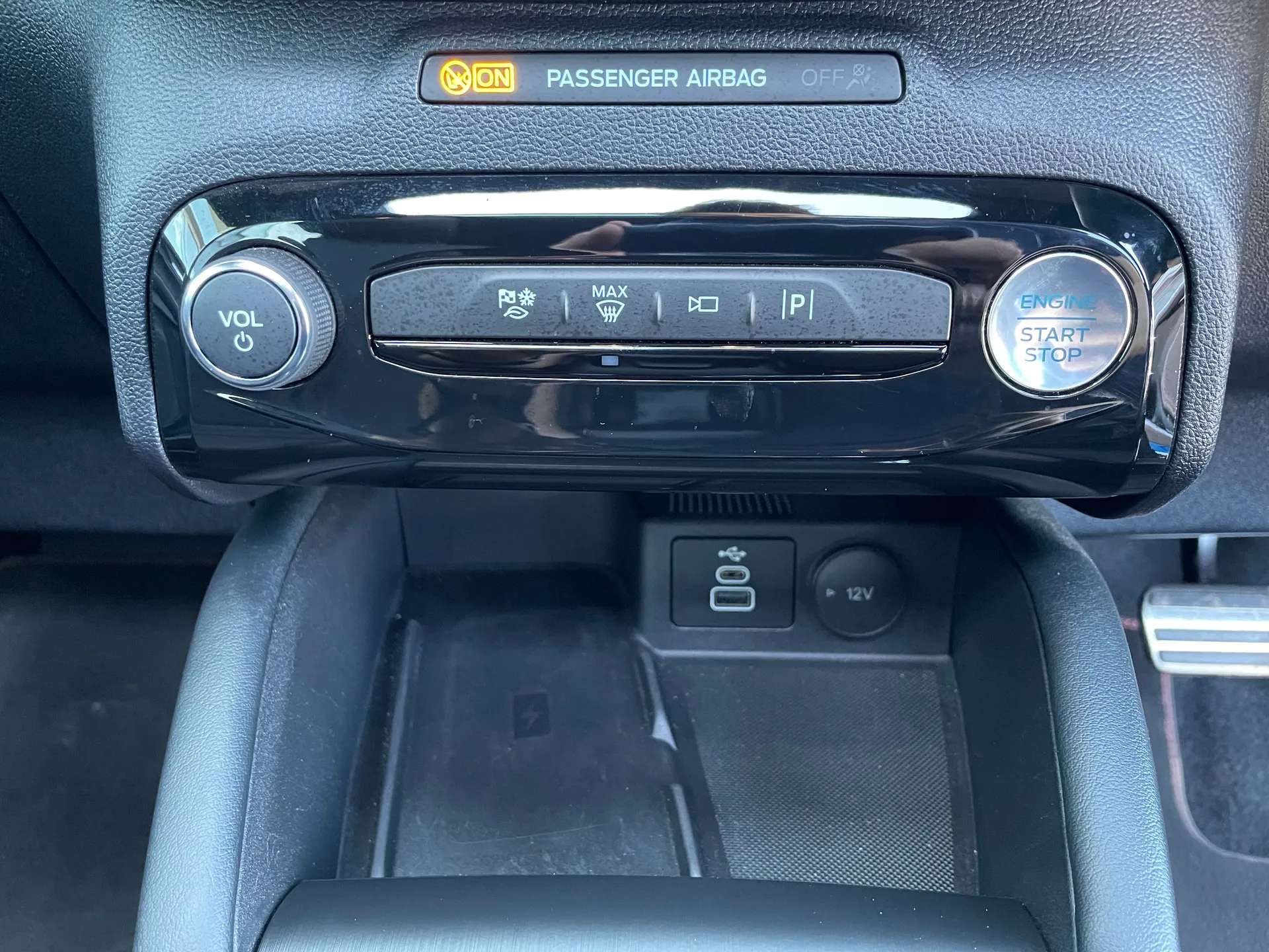 2025 FORD KUGA 2025 FORD KUGA