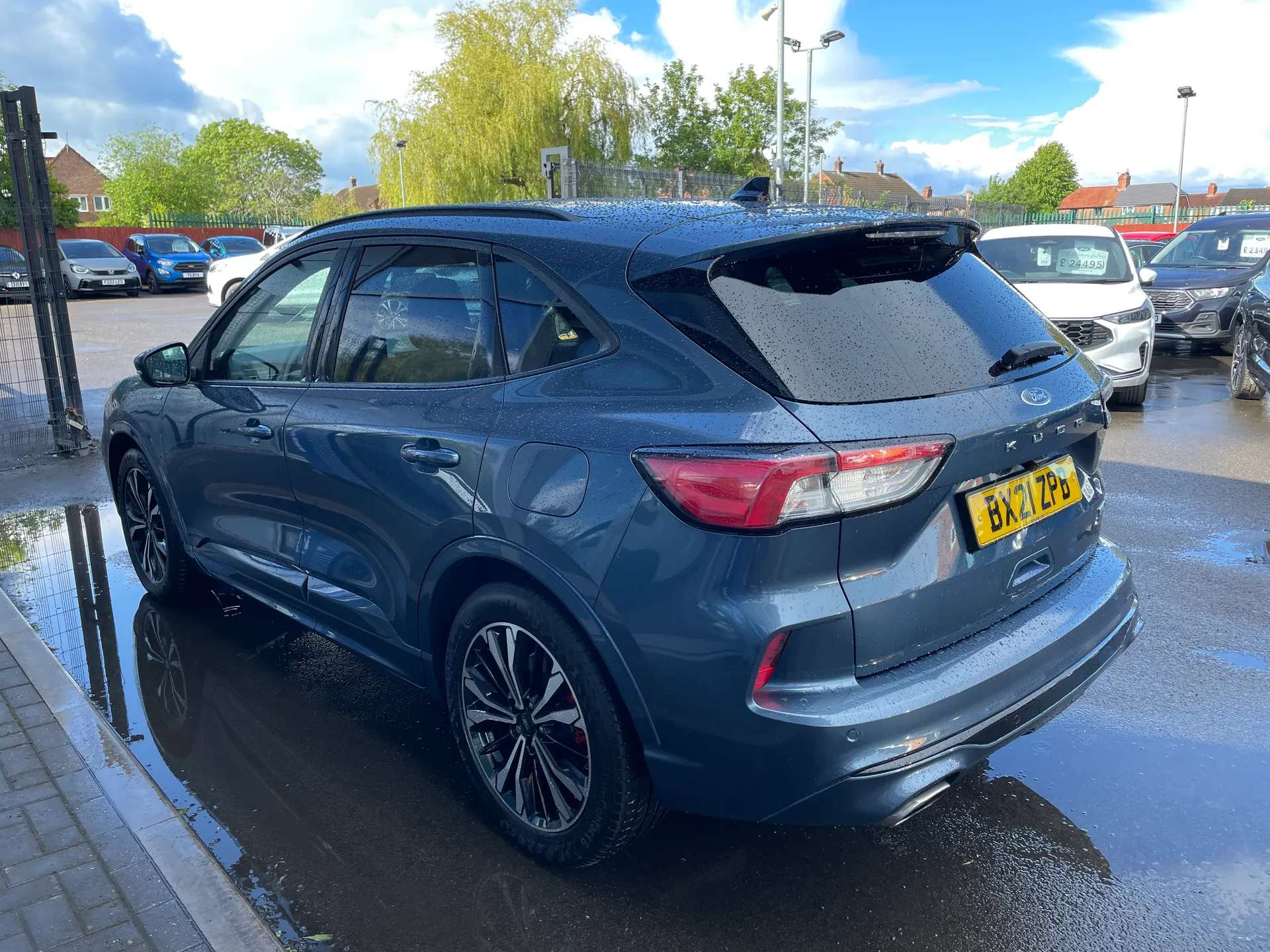 A 2021 FORD KUGA 2.0 EcoBlue mHEV ST-Line X Edition 5dr A 2021 FORD KUGA 2.0 EcoBlue mHEV ST-Line X Edition 5dr