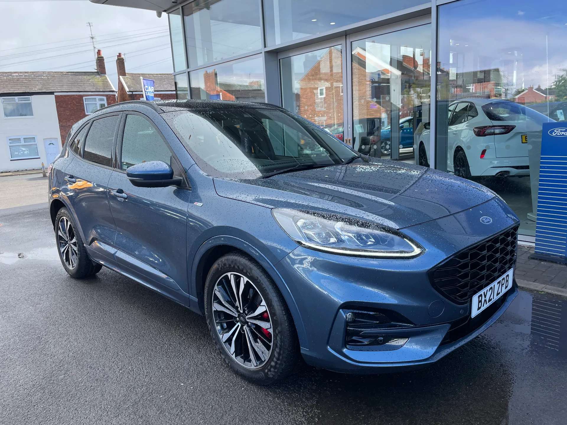 A 2021 FORD KUGA 2.0 EcoBlue mHEV ST-Line X Edition 5dr A 2021 FORD KUGA 2.0 EcoBlue mHEV ST-Line X Edition 5dr