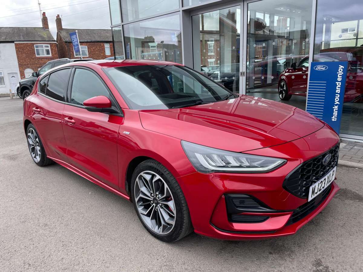 Check out this Ford Focus 2023 Petrol Manual