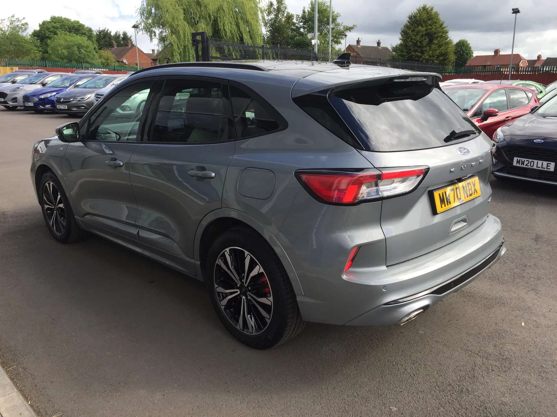 A 2020 FORD KUGA 2.0 EcoBlue mHEV ST-Line X Edition 5dr A 2020 FORD KUGA 2.0 EcoBlue mHEV ST-Line X Edition 5dr