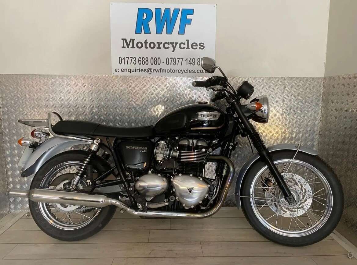 Check out this Triumph T 100 2014 Petrol Manual