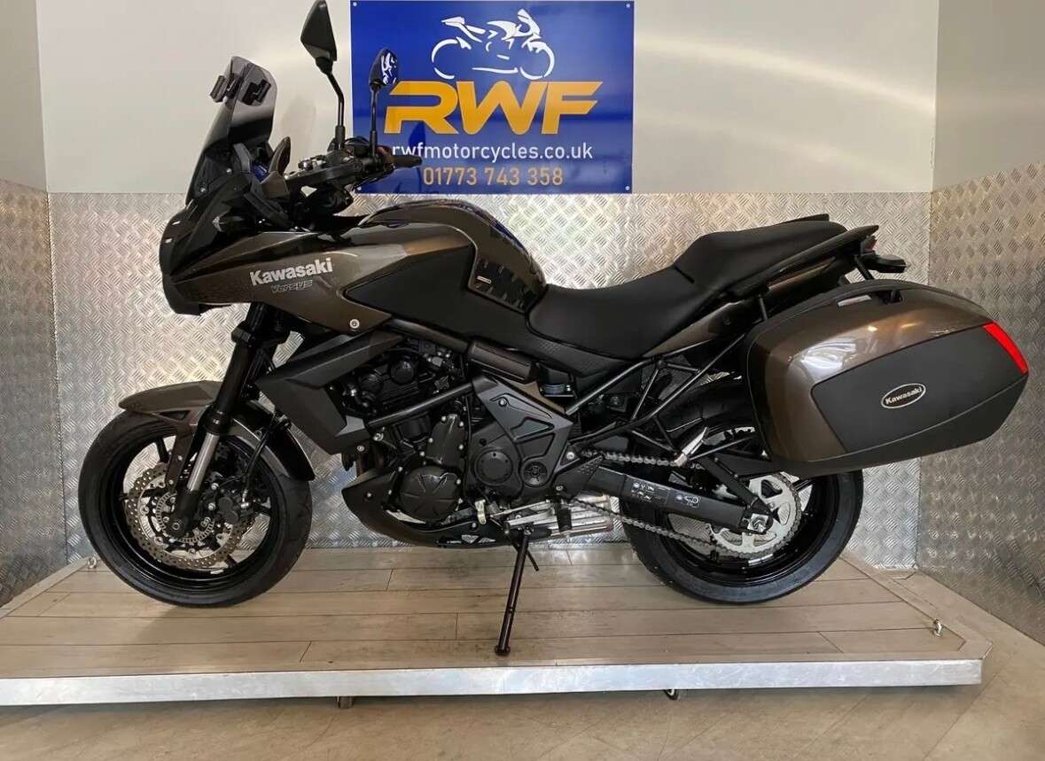 Check out this Kawasaki Versys 2014 Petrol Manual