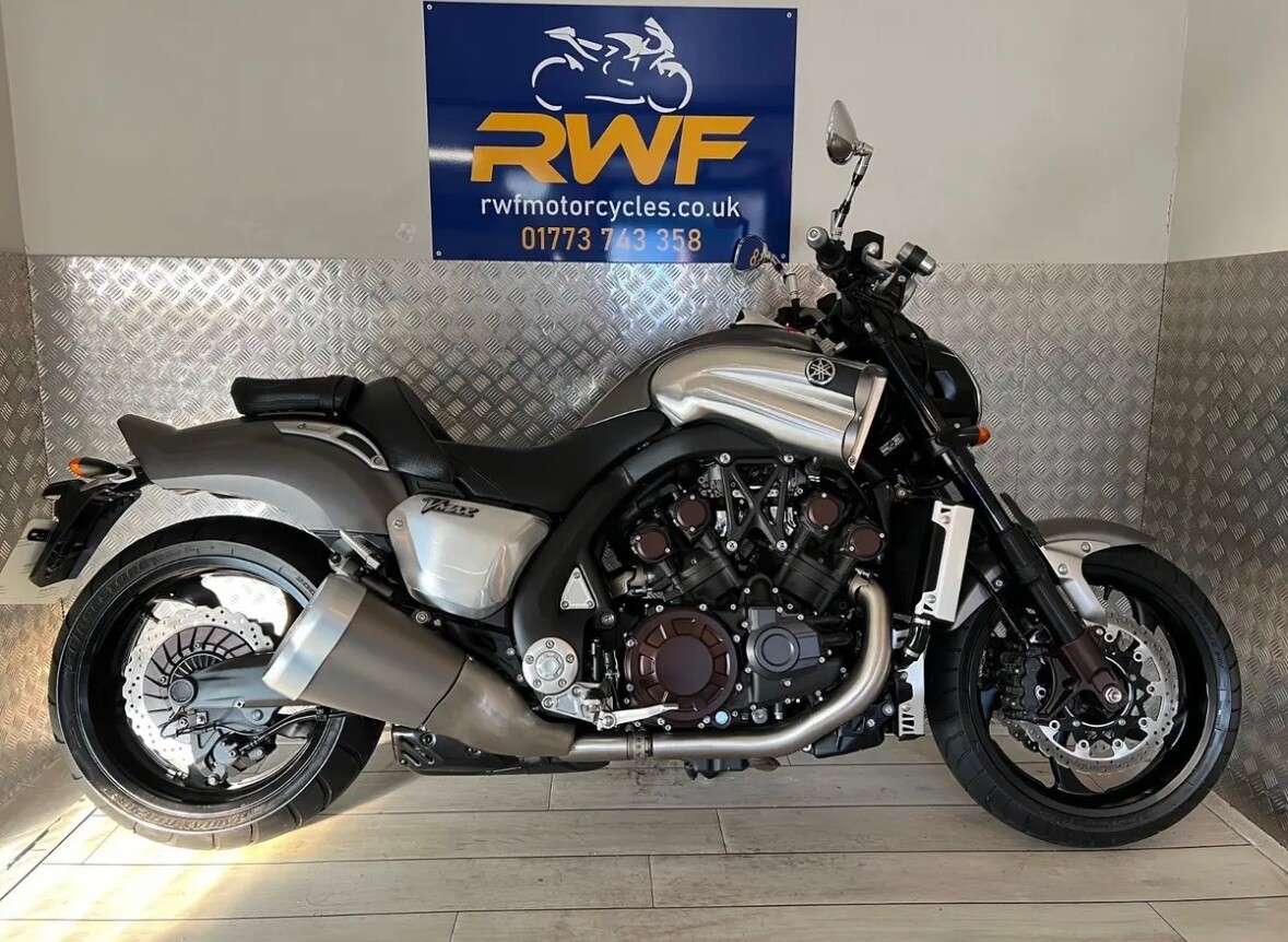 2017 YAMAHA VMAX 2017 YAMAHA VMAX