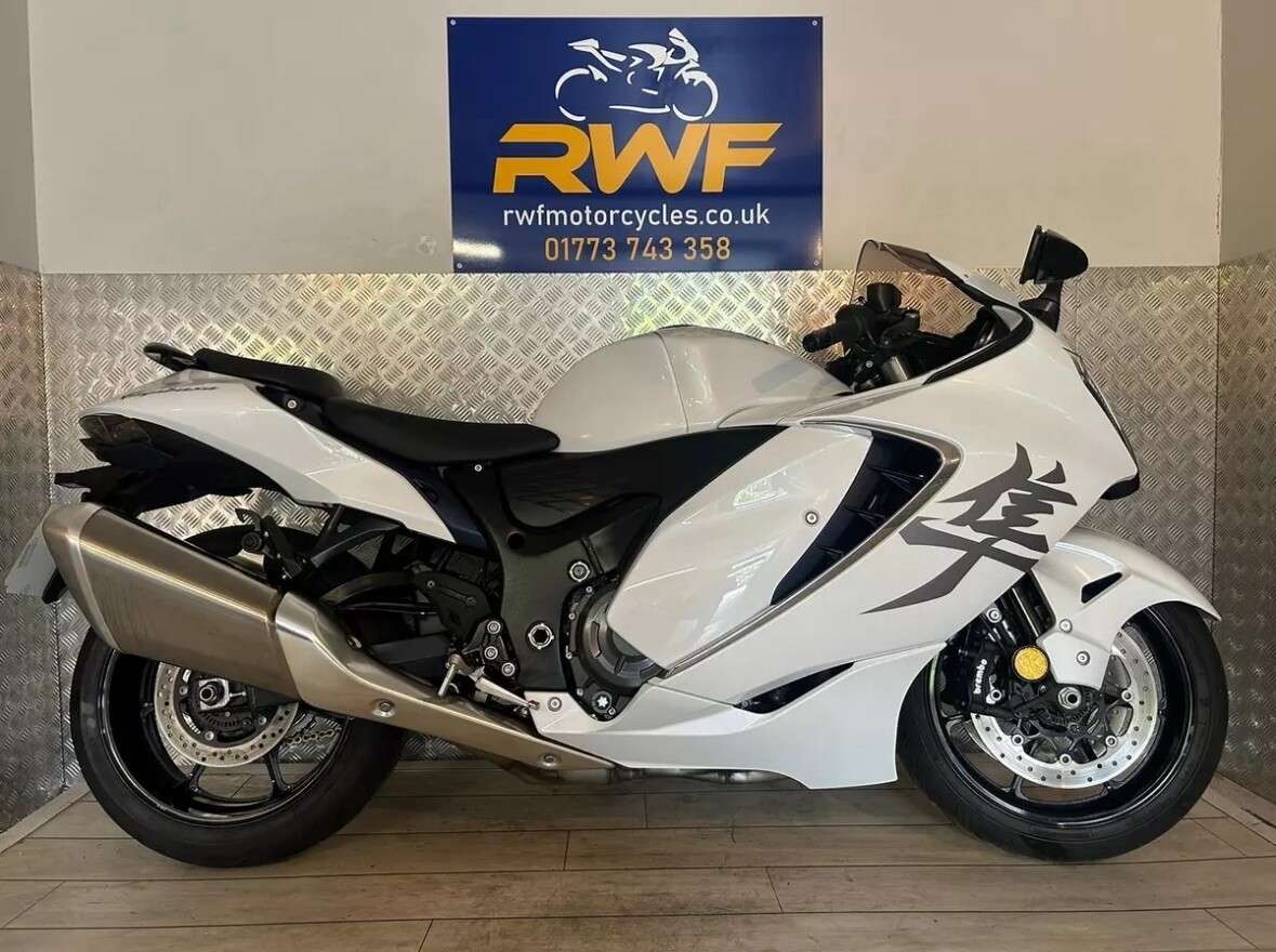 Check out this Suzuki Hayabusa 2022 Petrol Manual