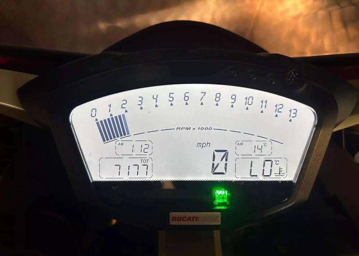 2010 DUCATI 1198 S 2010 DUCATI 1198 S