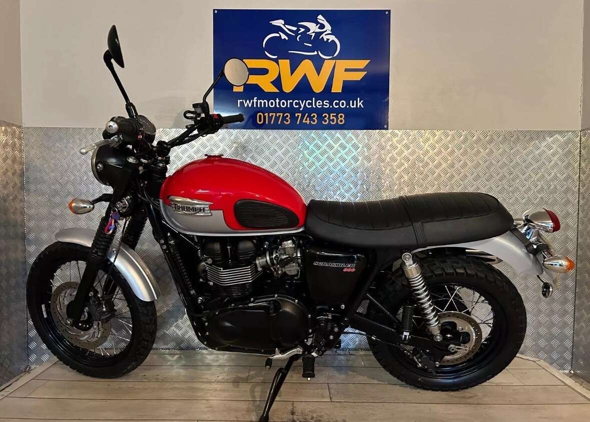 2015 TRIUMPH SCRAMBLER 900 2015 TRIUMPH SCRAMBLER 900