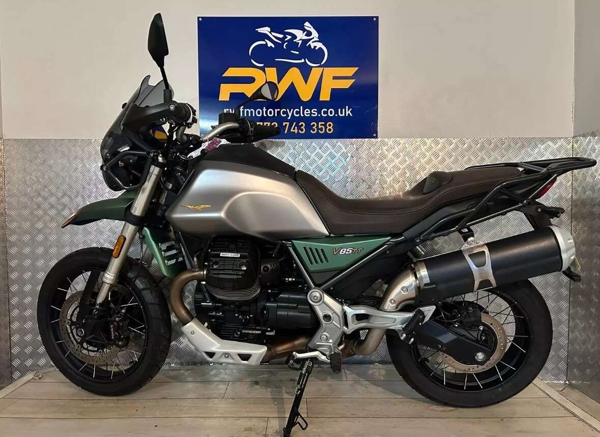 2021 MOTO GUZZI V85 2021 MOTO GUZZI V85