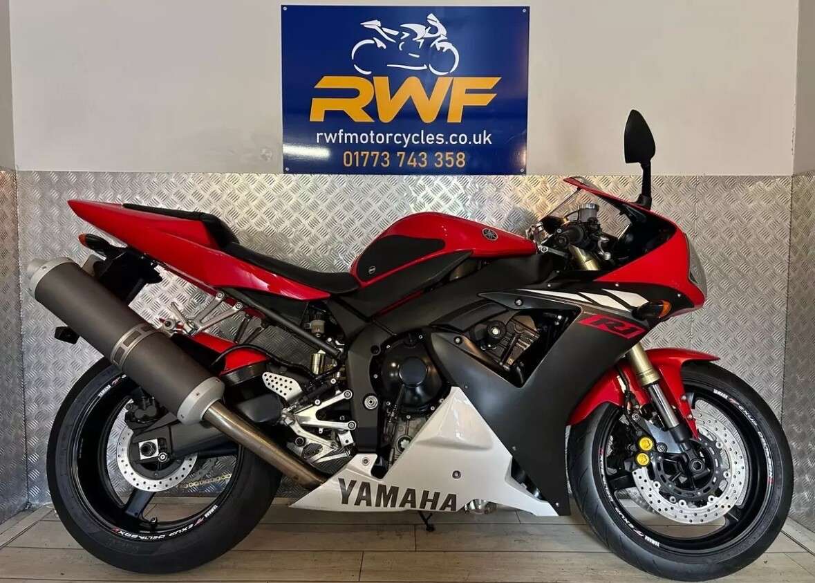 2003 YAMAHA R1 2003 YAMAHA R1