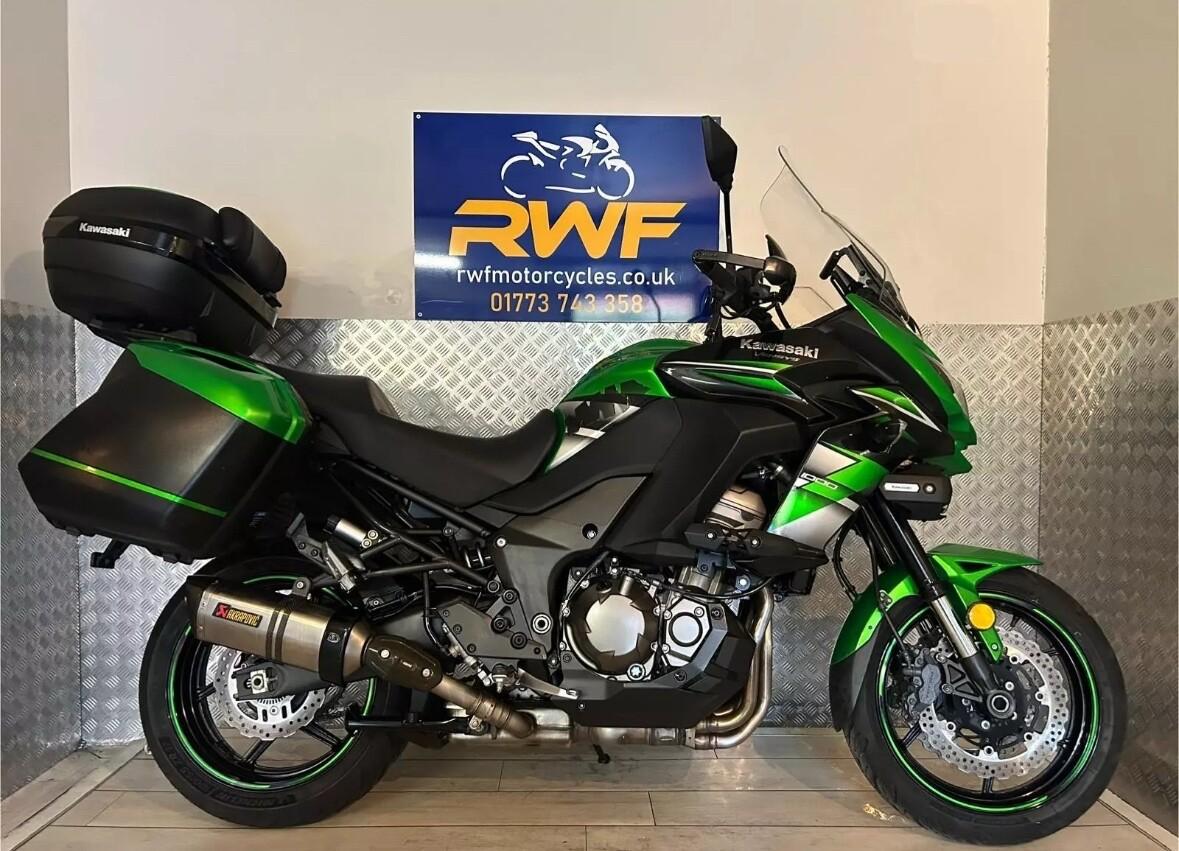 Check out this Kawasaki Versys 1000 2019 Petrol Manual