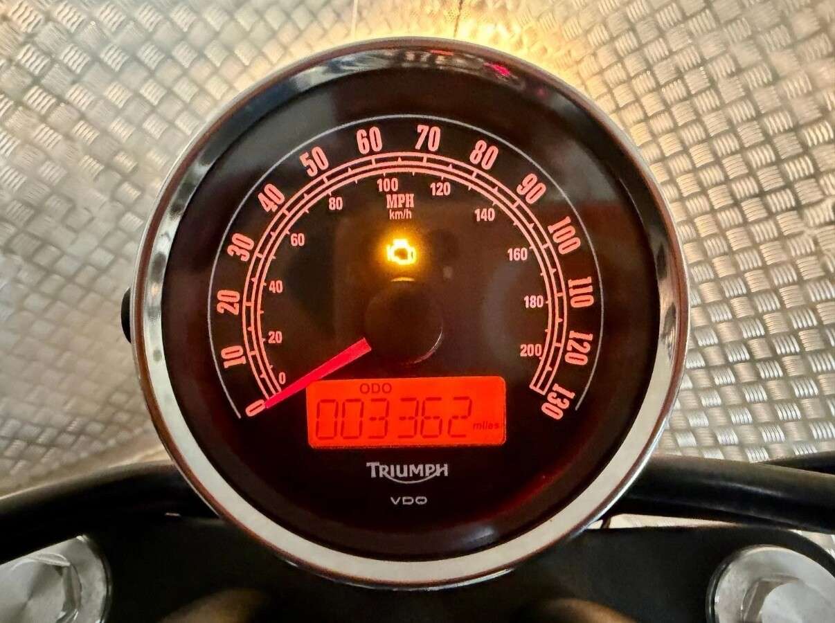 2015 TRIUMPH SPEEDMASTER 865 2015 TRIUMPH SPEEDMASTER 865