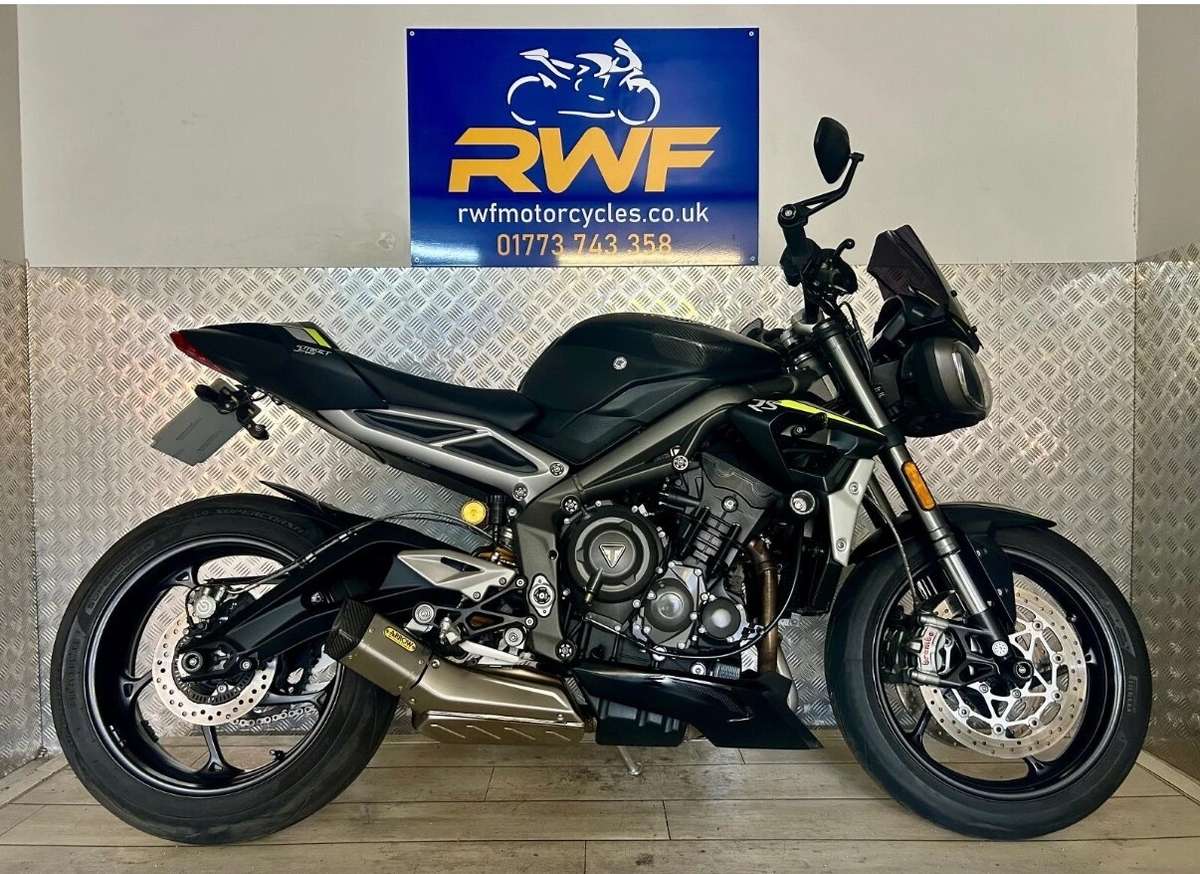 Check out this Triumph Street Triple 765 2020 Petrol Manual