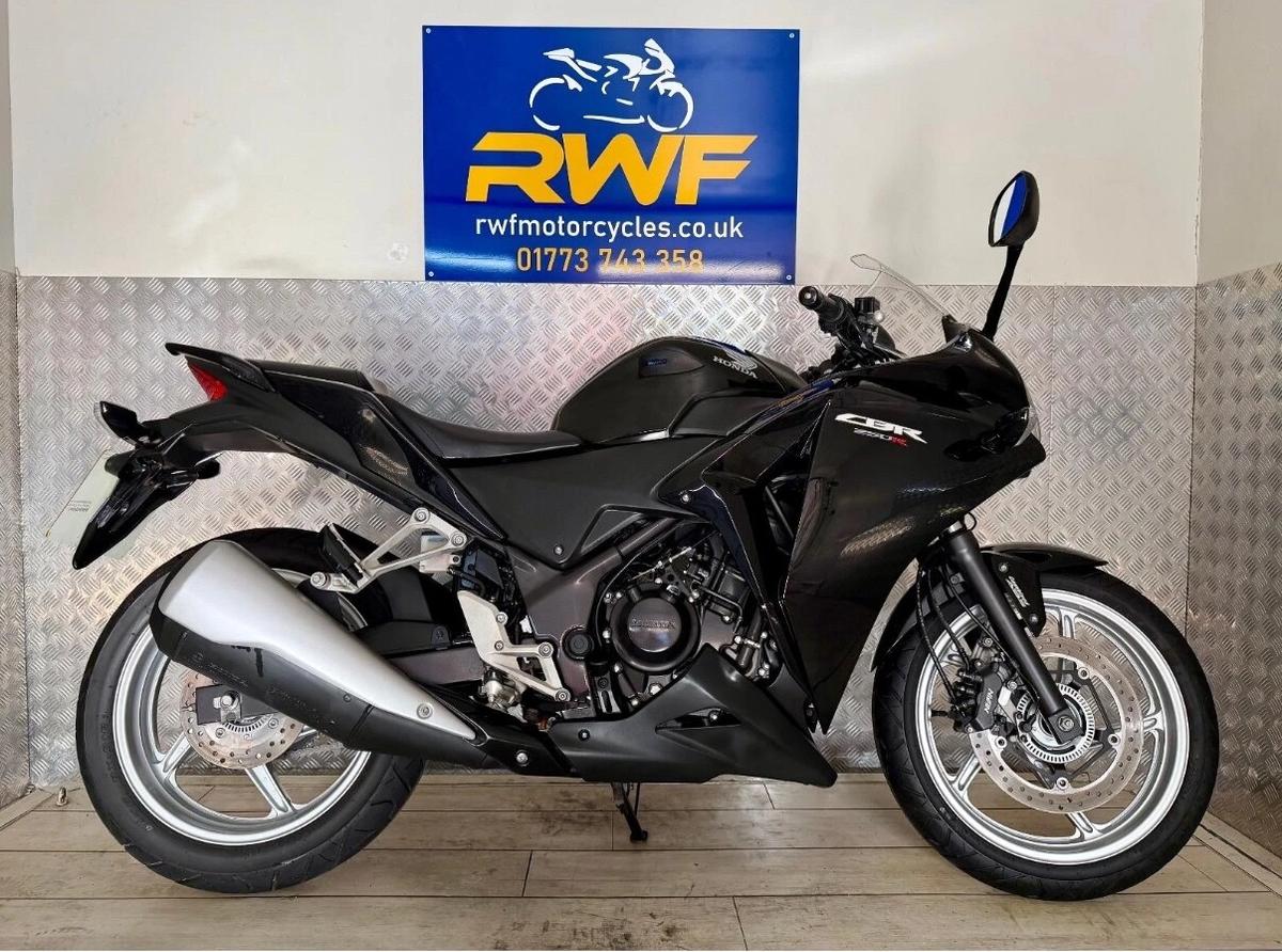 Check out this Honda Cbr250r 2012 Petrol Manual