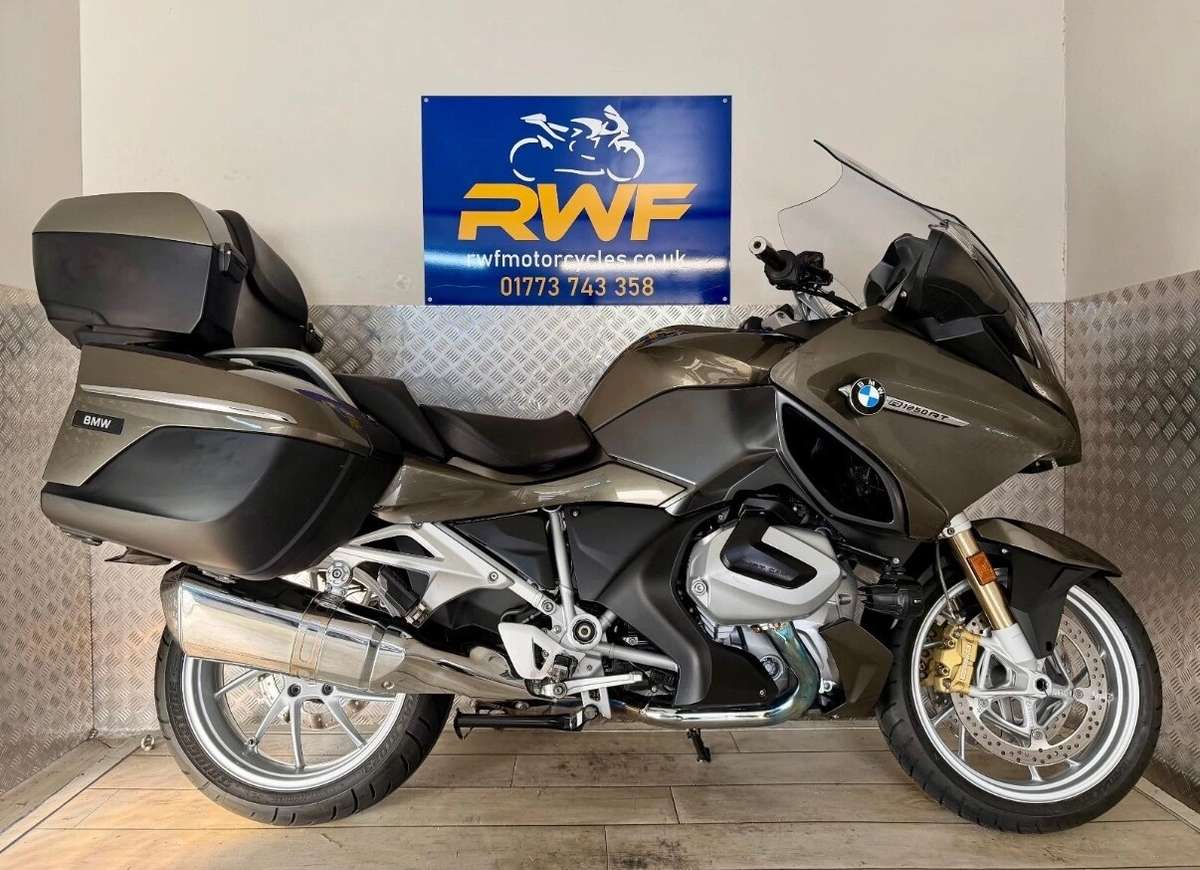 Check out this BMW R 1250 Rt 2021 Petrol Manual