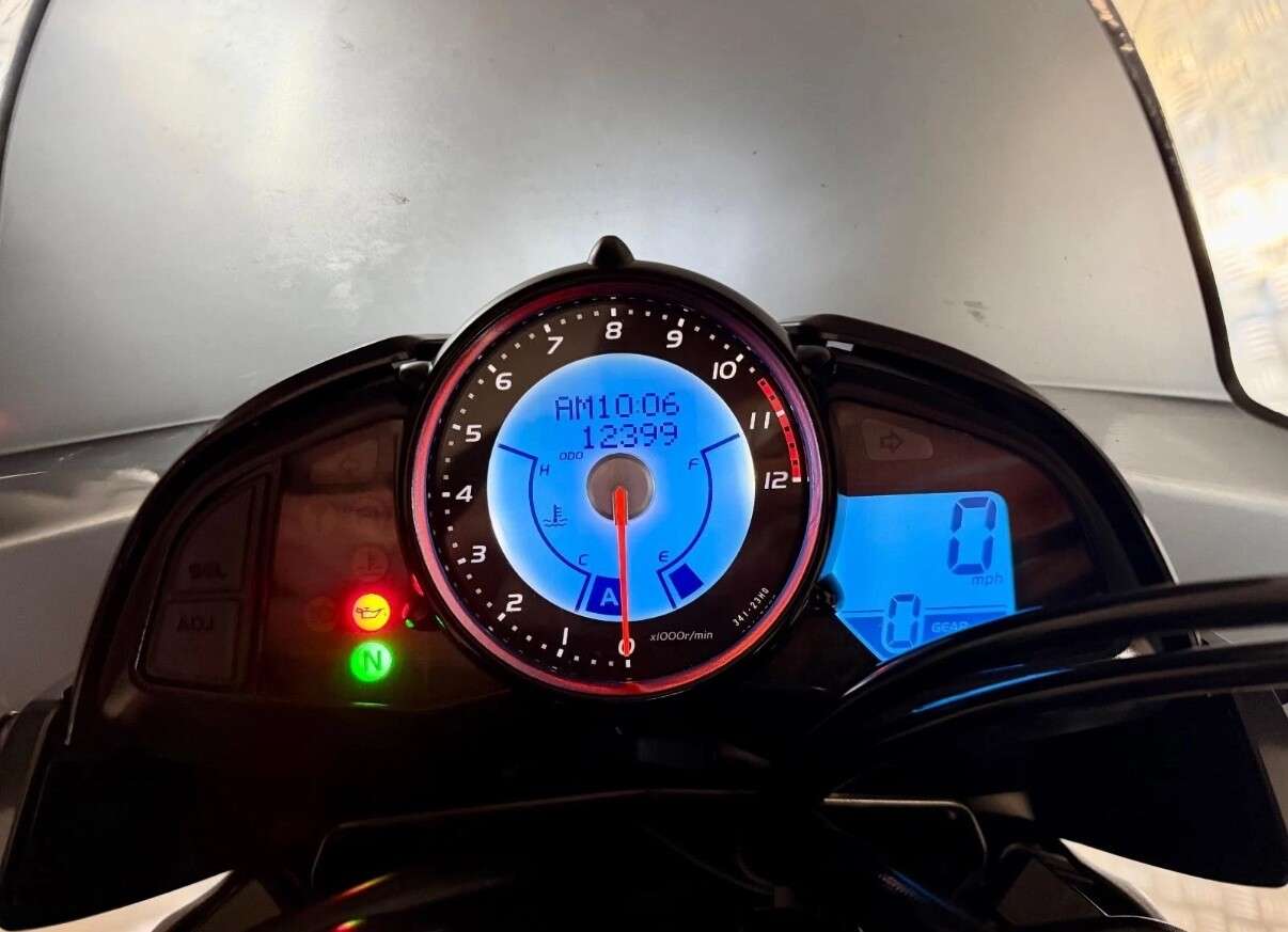 2009 SUZUKI GSX1300 B-KING 2009 SUZUKI GSX1300 B-KING