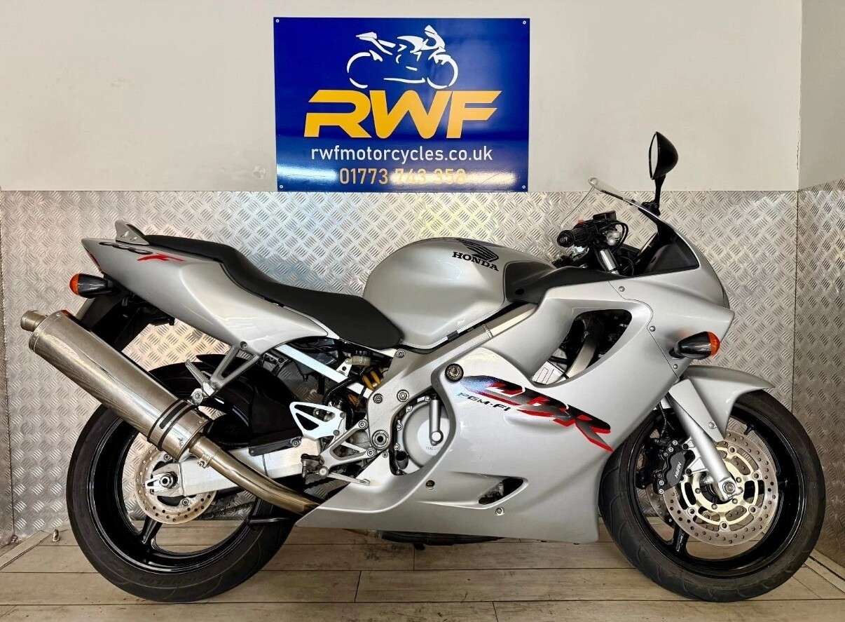 2002 HONDA CBR600F 2002 HONDA CBR600F