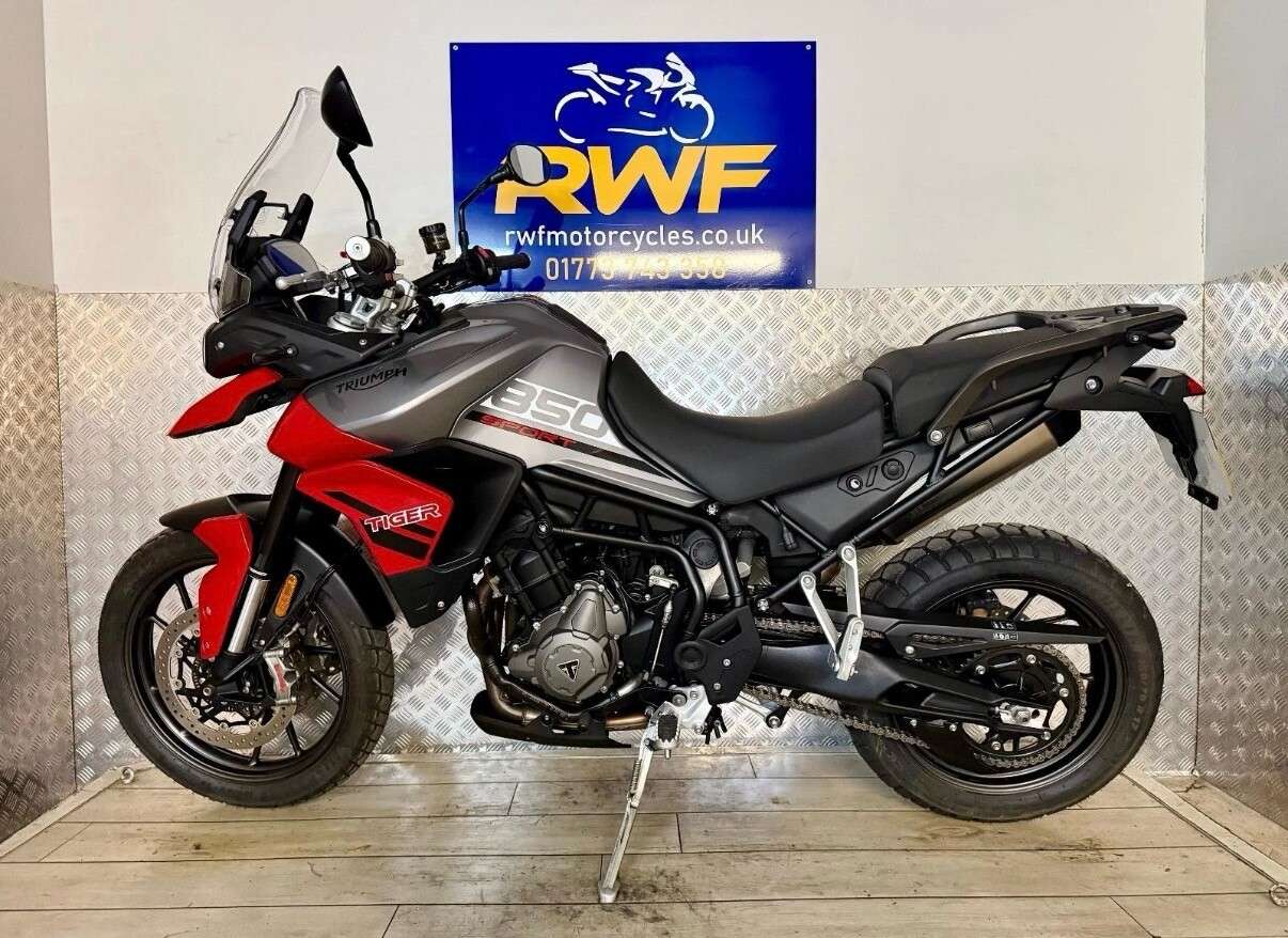 A 2022 TRIUMPH TIGER SPORT 850 www.sellingyourbike.co.uk A 2022 TRIUMPH TIGER SPORT 850 www.sellingyourbike.co.uk