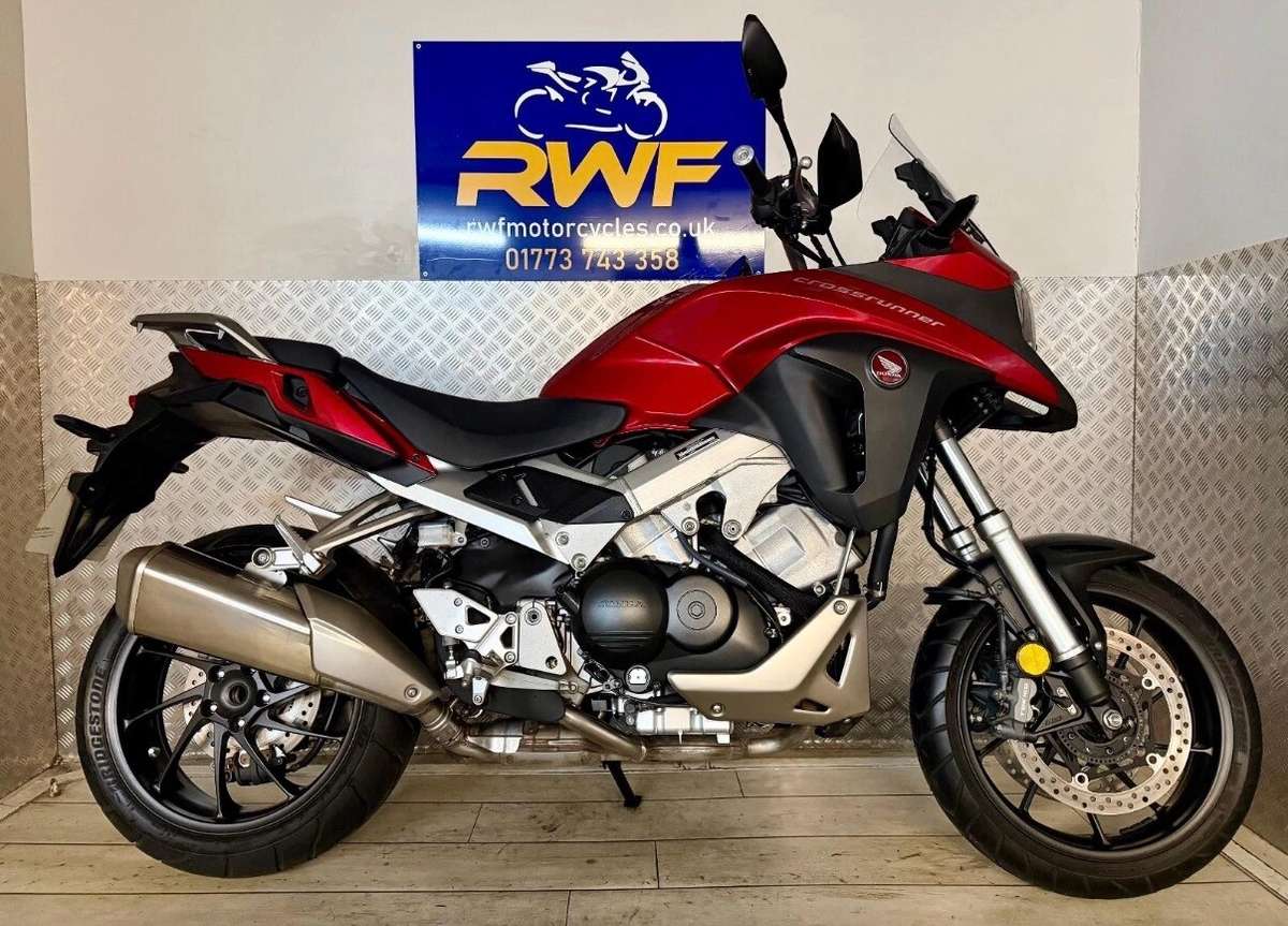 Check out this Honda Vfr800x Crossrunner 2020 Petrol Manual