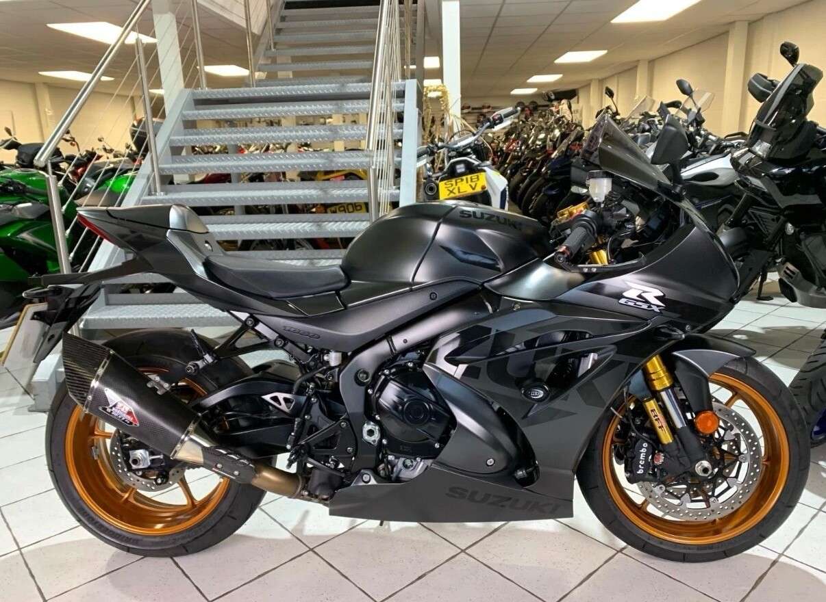 2022 SUZUKI GSX-R1000R 2022 SUZUKI GSX-R1000R