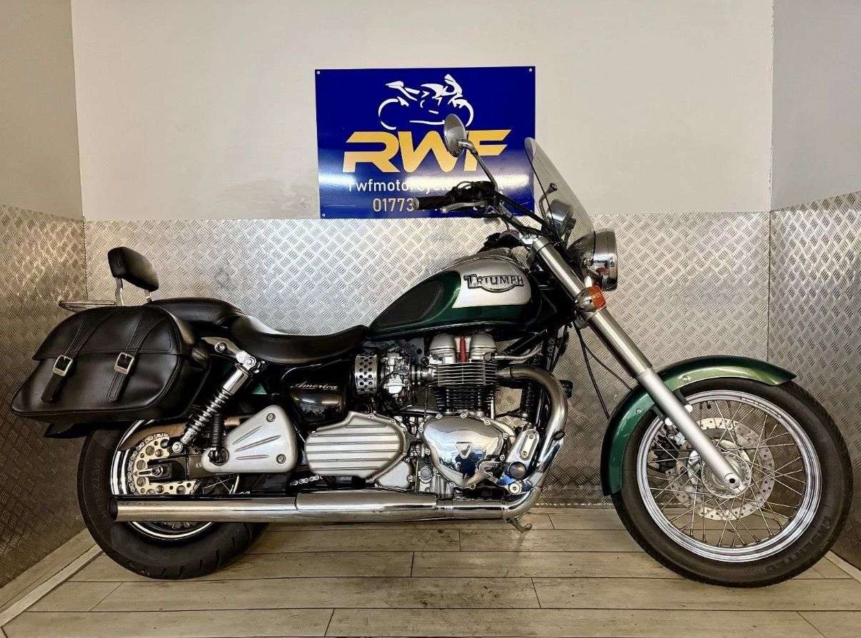 2005 TRIUMPH BONNEVILLE AMERICA 865 2005 TRIUMPH BONNEVILLE AMERICA 865