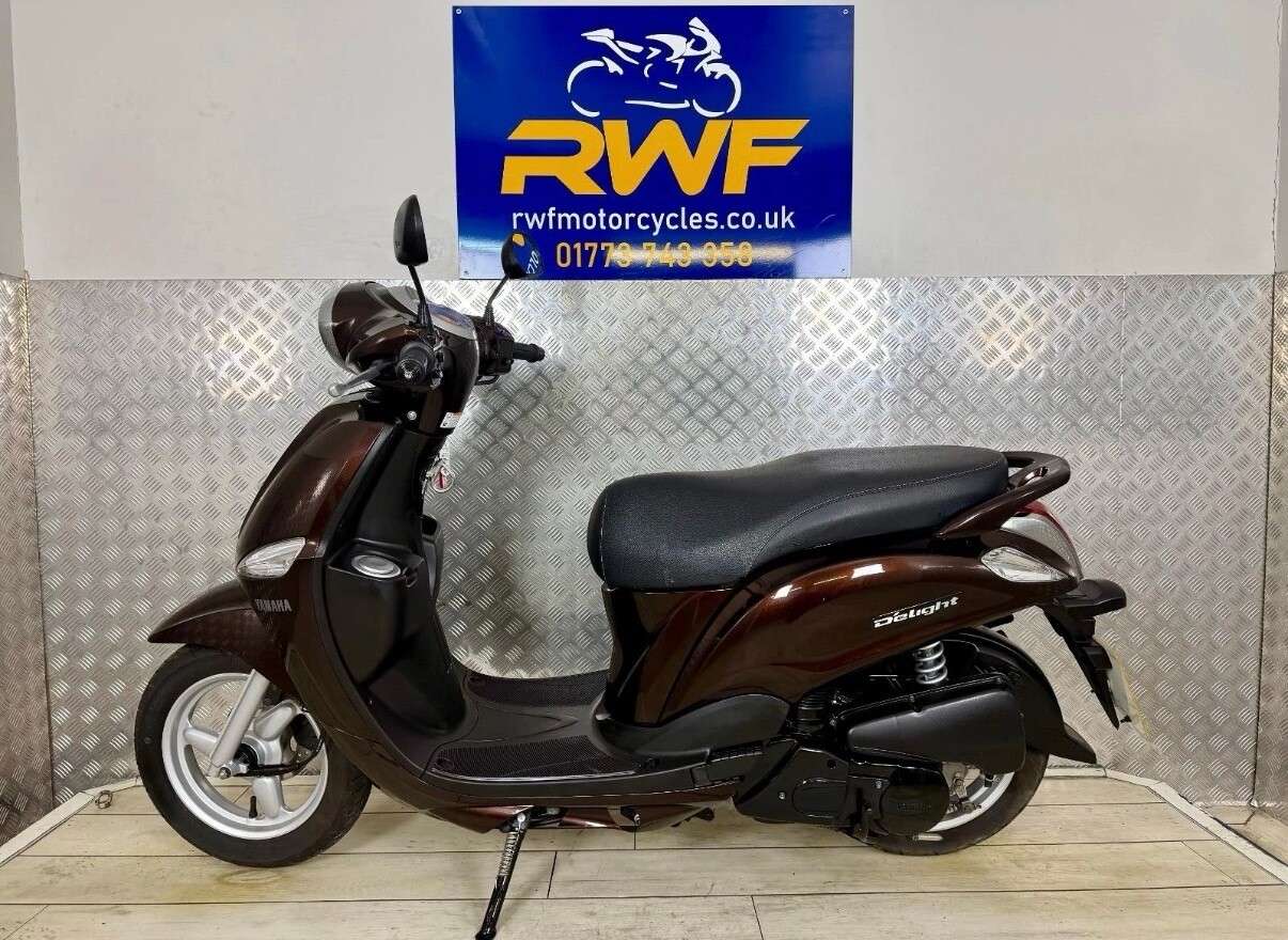 A 2016 YAMAHA DELIGHT 115 www.sellingyourbike.co.uk A 2016 YAMAHA DELIGHT 115 www.sellingyourbike.co.uk