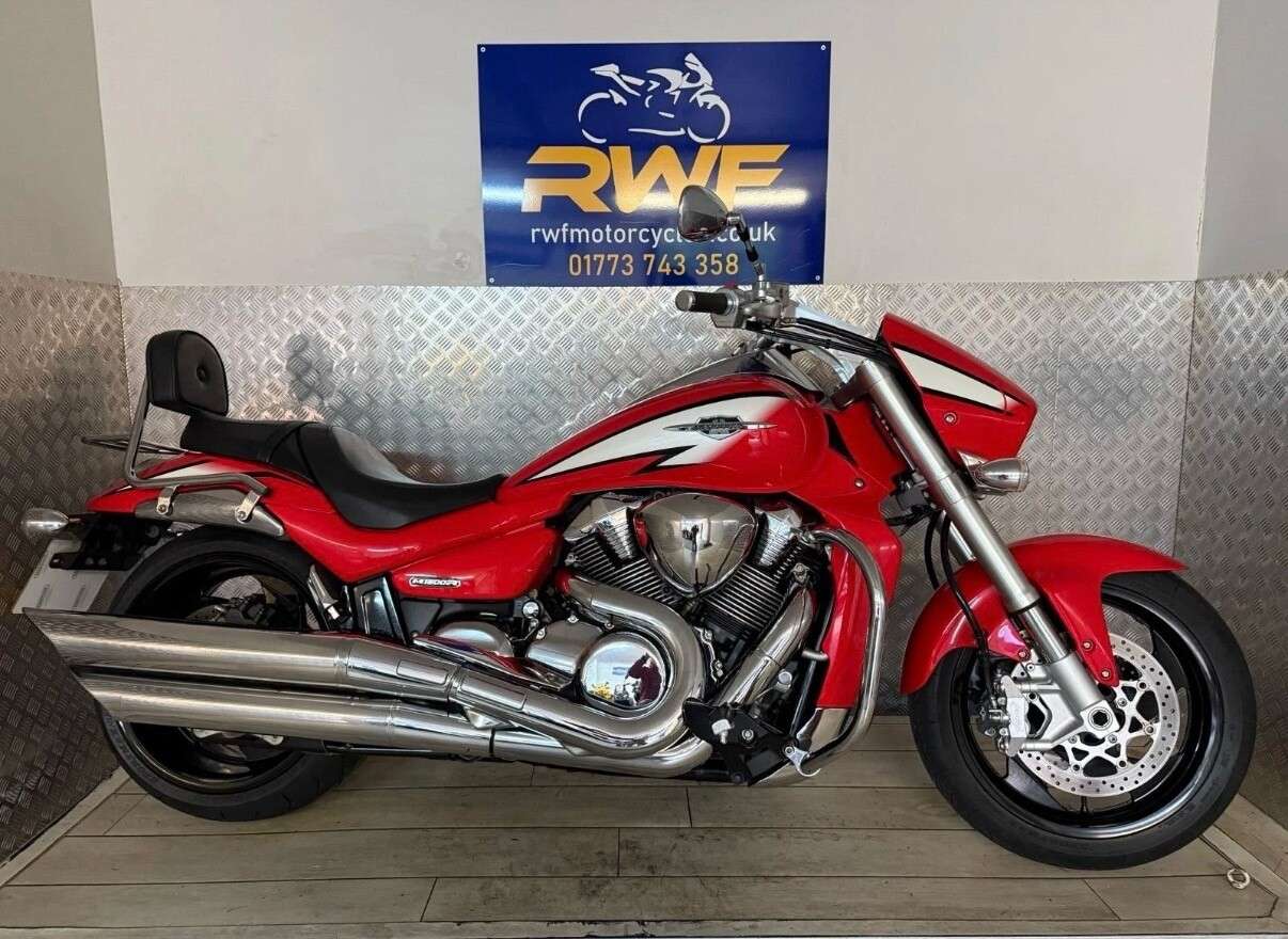 A 2013 SUZUKI INTRUDER 1800 VZR www.sellingyourbike.co.uk A 2013 SUZUKI INTRUDER 1800 VZR www.sellingyourbike.co.uk