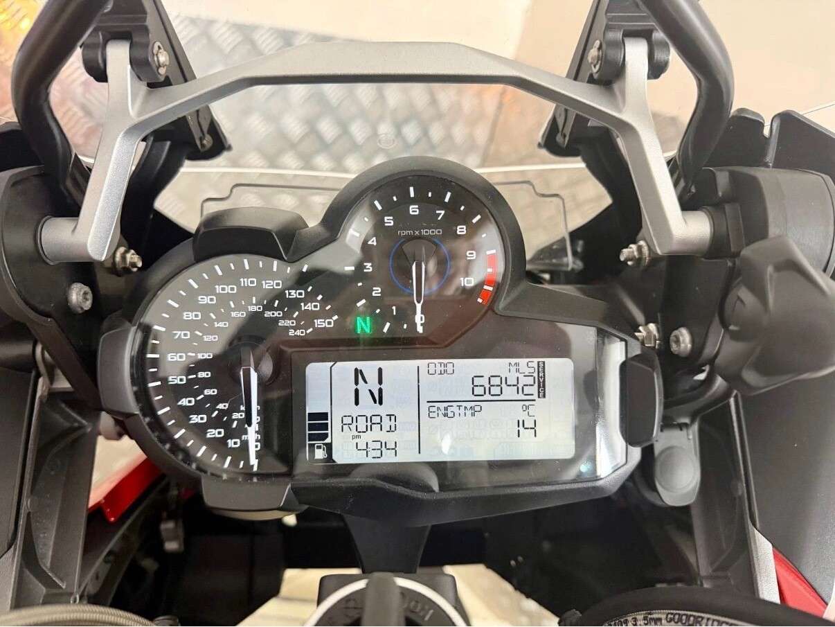 A 2018 BMW R 1200 GS ADVENTURE 1200 Rallye TE Adventure www.sellingyourbike.co.uk A 2018 BMW R 1200 GS ADVENTURE 1200 Rallye TE Adventure www.sellingyourbike.co.uk