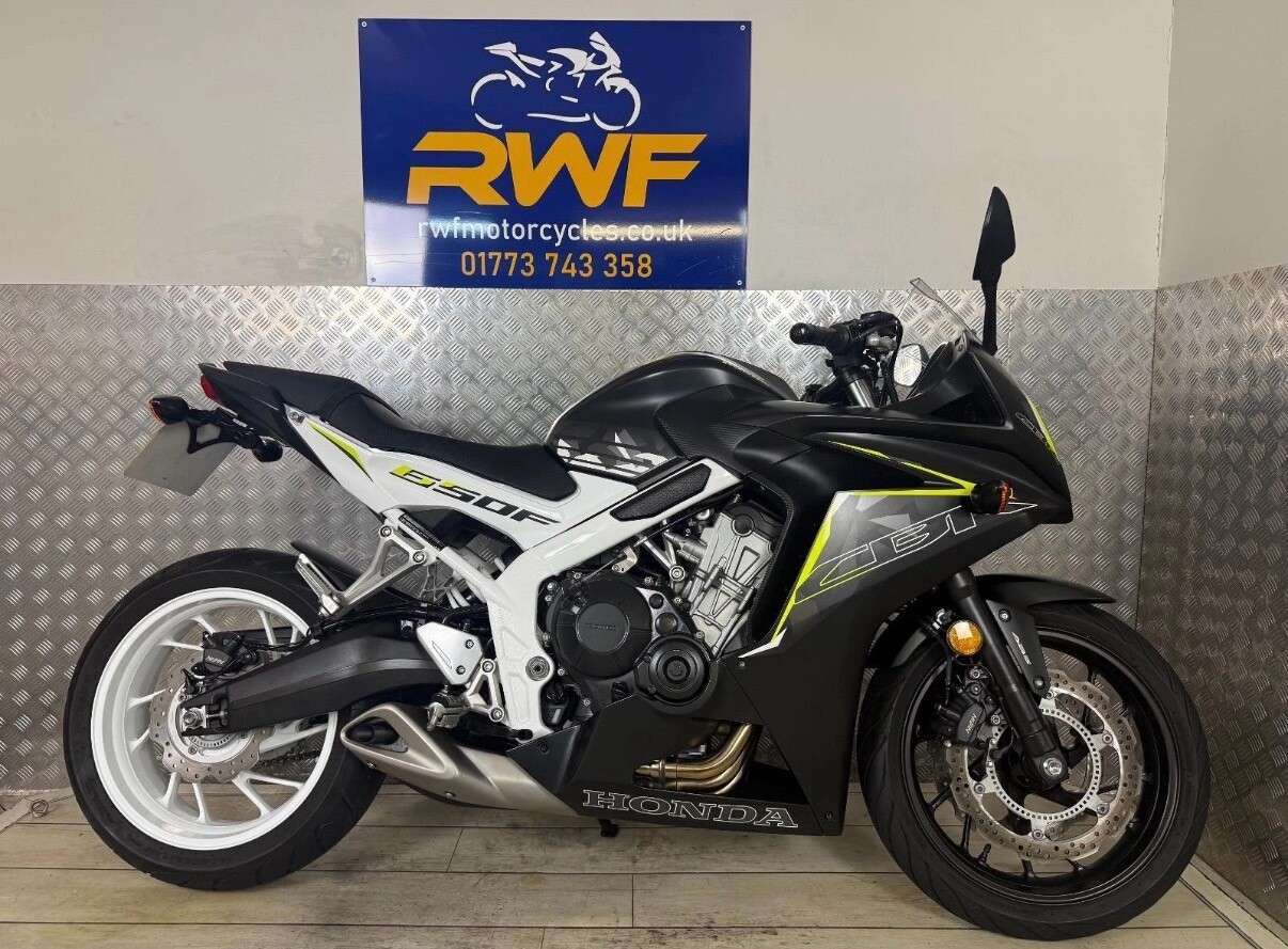A 2016 HONDA CBR650F www.sellingyourbike.co.uk A 2016 HONDA CBR650F www.sellingyourbike.co.uk