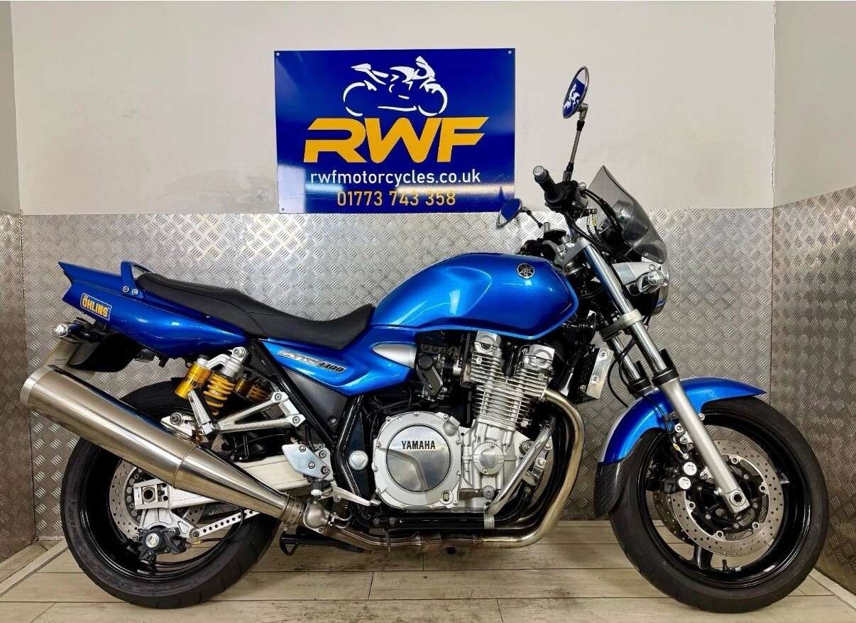 A 2007 YAMAHA XJR1300 www.sellingyourbike.co.uk A 2007 YAMAHA XJR1300 www.sellingyourbike.co.uk