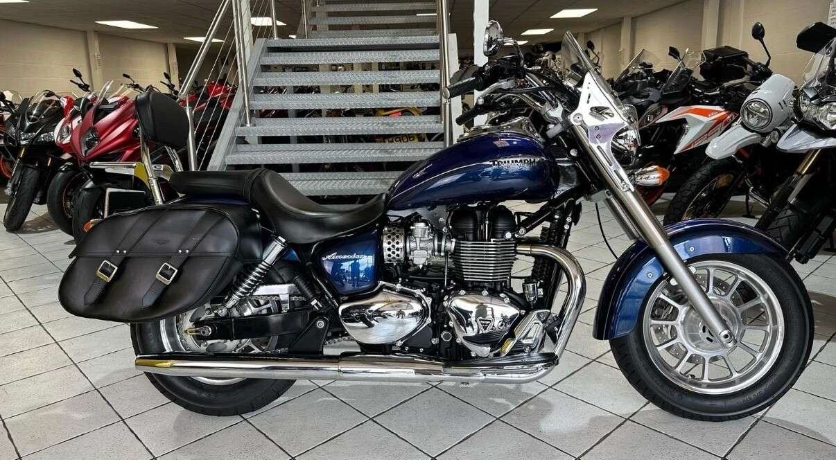 A 2016 TRIUMPH BONNEVILLE AMERICA 865 www.sellingyourbike.co.uk A 2016 TRIUMPH BONNEVILLE AMERICA 865 www.sellingyourbike.co.uk