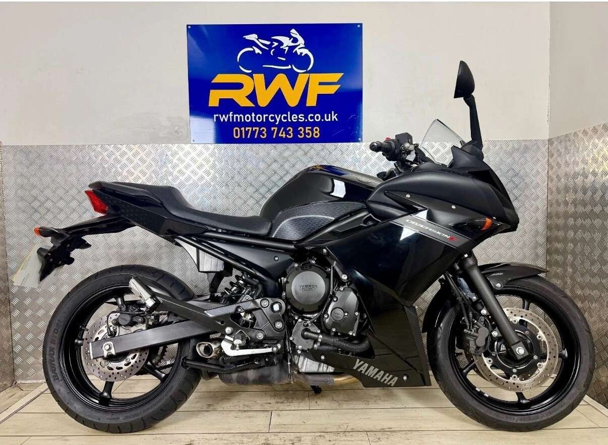 A 2012 YAMAHA XJ6 DIVERSION S One owner from new www.sellingyourbike.co.uk A 2012 YAMAHA XJ6 DIVERSION S One owner from new www.sellingyourbike.co.uk