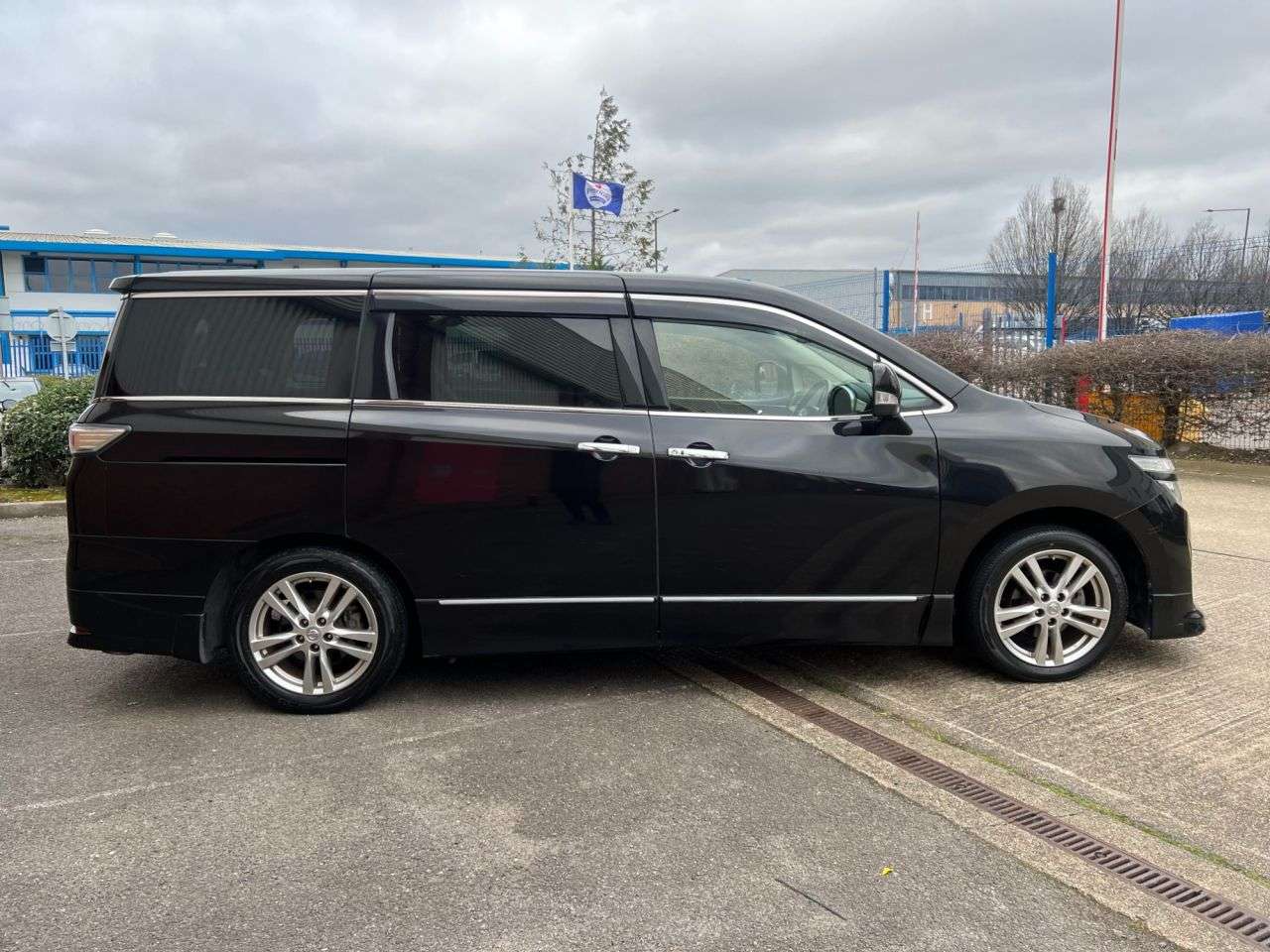 2012 NISSAN ELGRAND 2012 NISSAN ELGRAND
