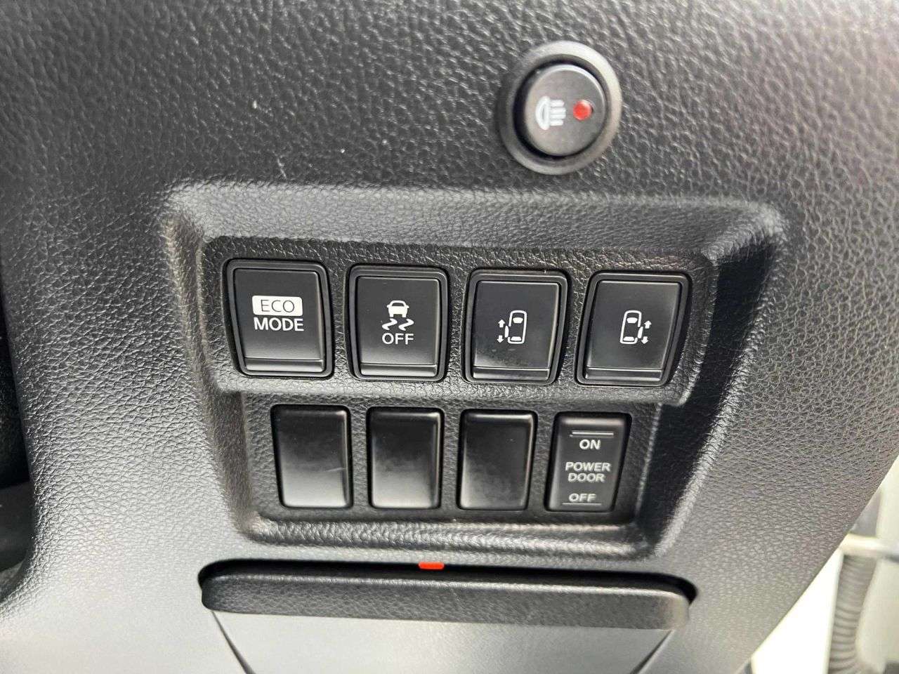 2010 NISSAN ELGRAND 2010 NISSAN ELGRAND