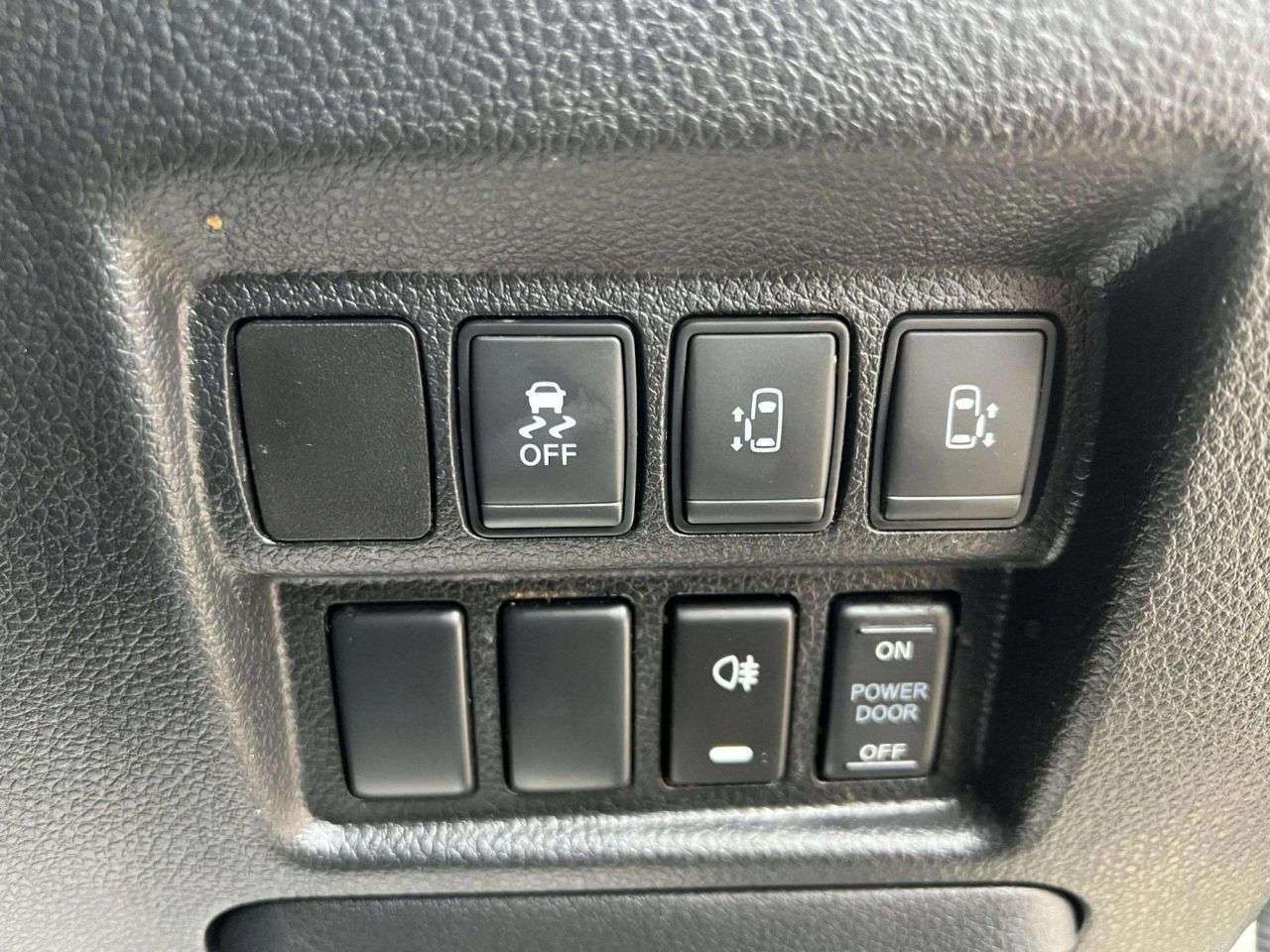 2017 NISSAN ELGRAND 2017 NISSAN ELGRAND