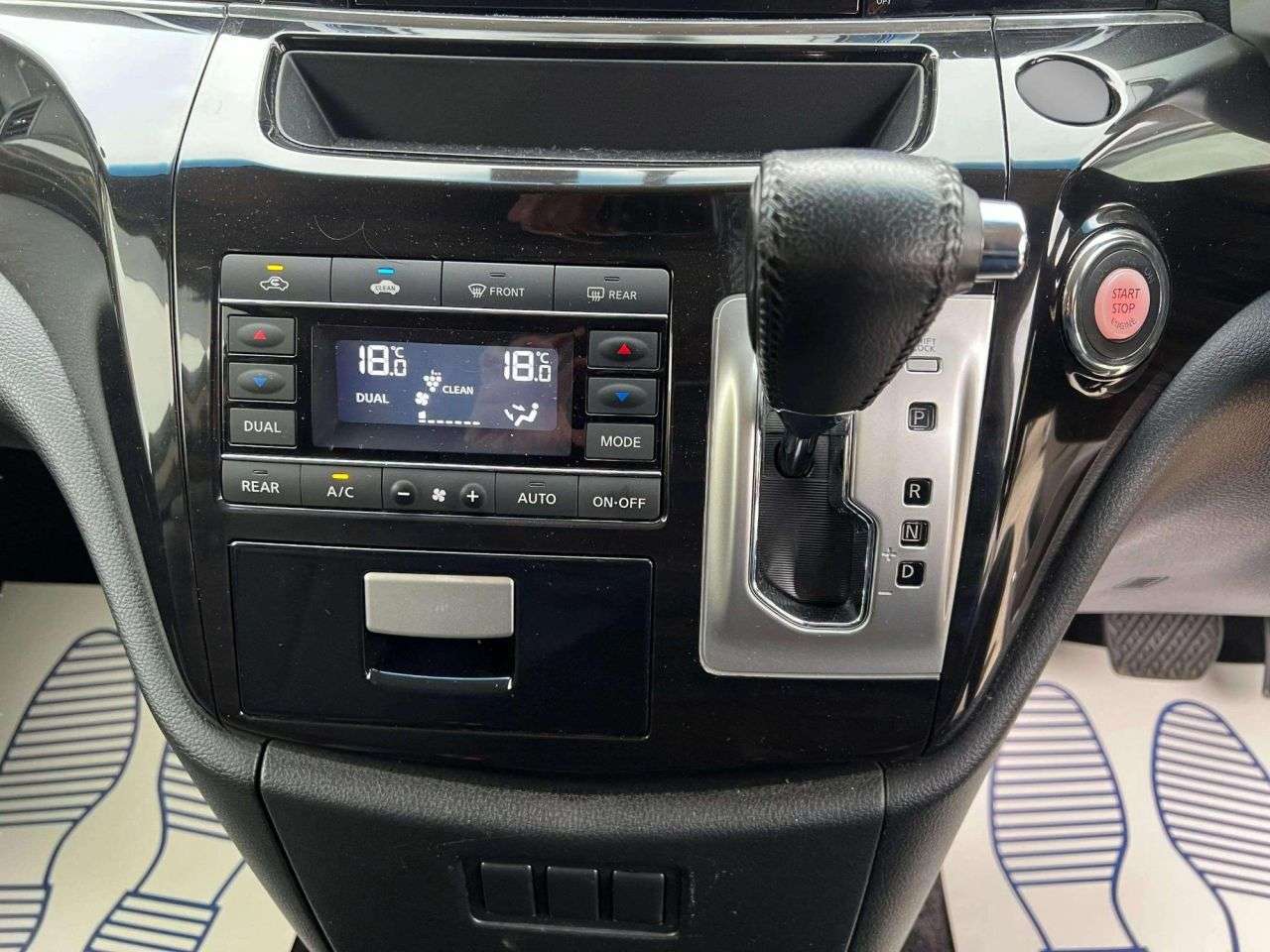 2017 NISSAN ELGRAND 2017 NISSAN ELGRAND