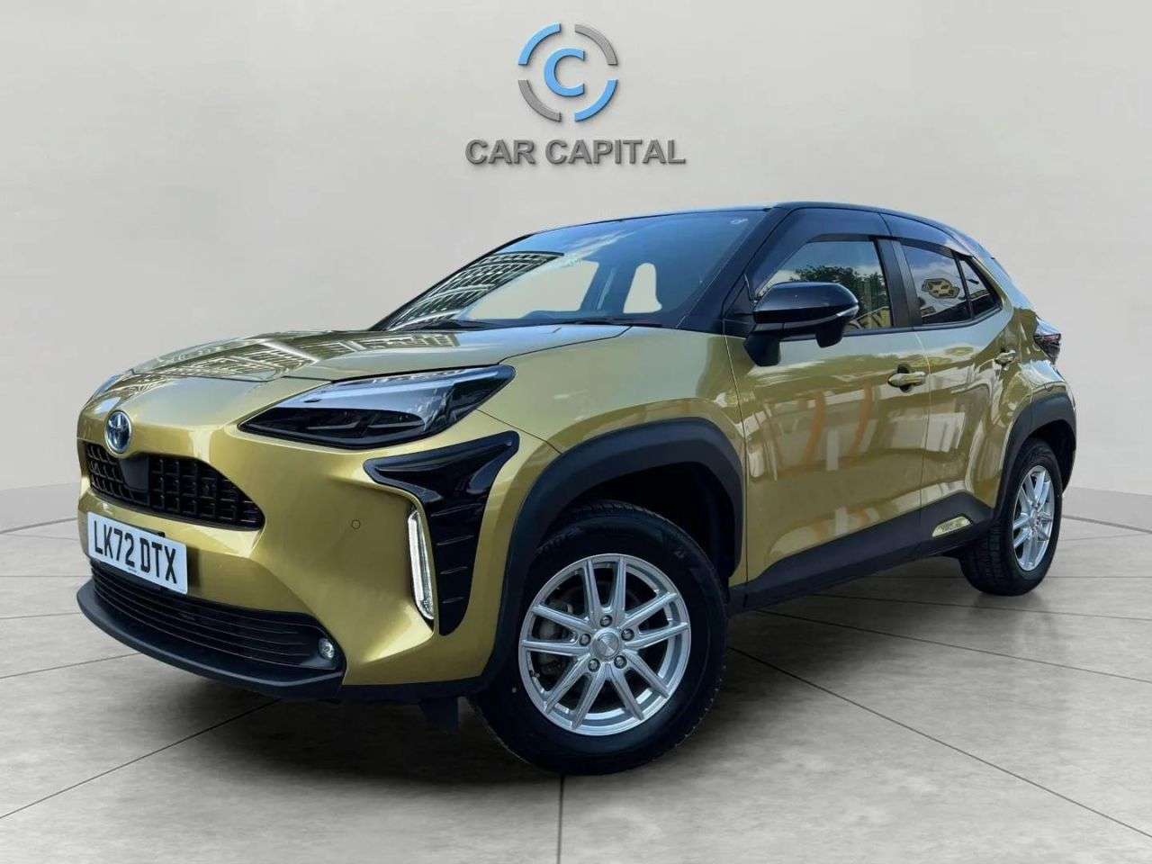 A 2022 TOYOTA YARIS CROSS 1.5 VVT-h Design SUV 5dr Petrol Hybrid E-CVT Euro 6 (s/s) (116 ps) REVCAM, A 2022 TOYOTA YARIS CROSS 1.5 VVT-h Design SUV 5dr Petrol Hybrid E-CVT Euro 6 (s/s) (116 ps) REVCAM,