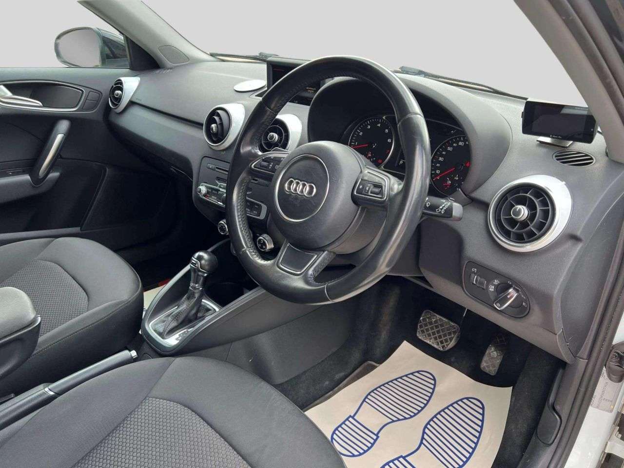2014 AUDI A1 2014 AUDI A1
