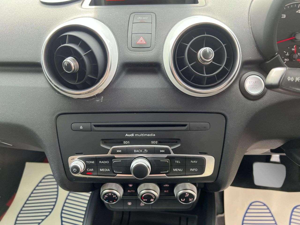 2014 AUDI A1 2014 AUDI A1