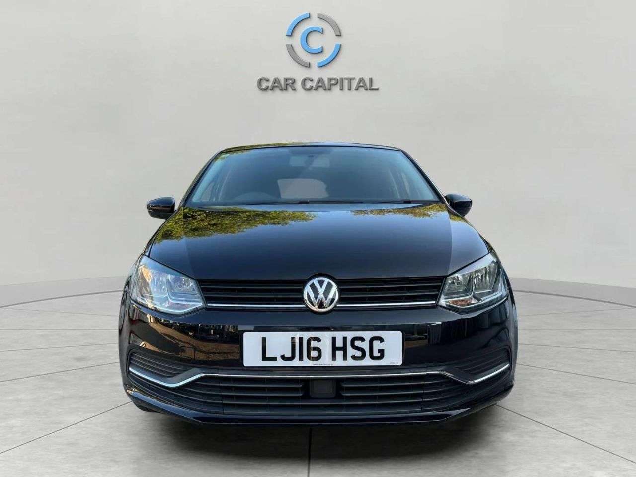 A 2016 VOLKSWAGEN POLO 1.2 TSI BlueMotion Tech SE Hatchback 5dr Petrol DSG Euro 6 (s/s) (90 ps) 2 A 2016 VOLKSWAGEN POLO 1.2 TSI BlueMotion Tech SE Hatchback 5dr Petrol DSG Euro 6 (s/s) (90 ps) 2