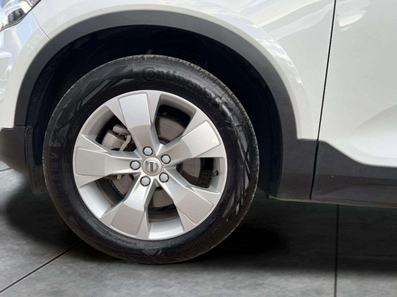 2019 VOLVO XC40 2019 VOLVO XC40