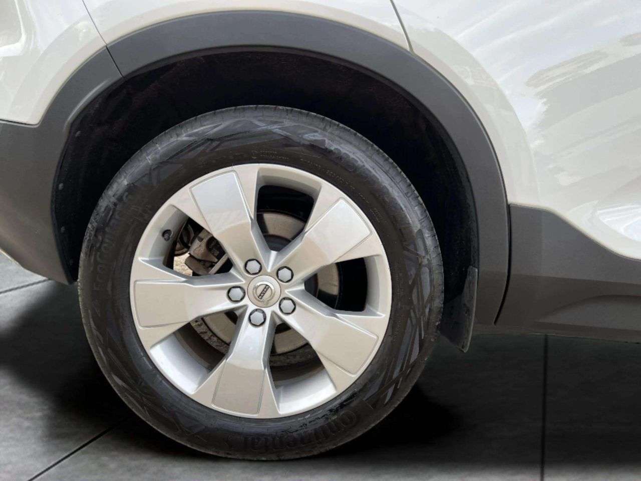 2019 VOLVO XC40 2019 VOLVO XC40