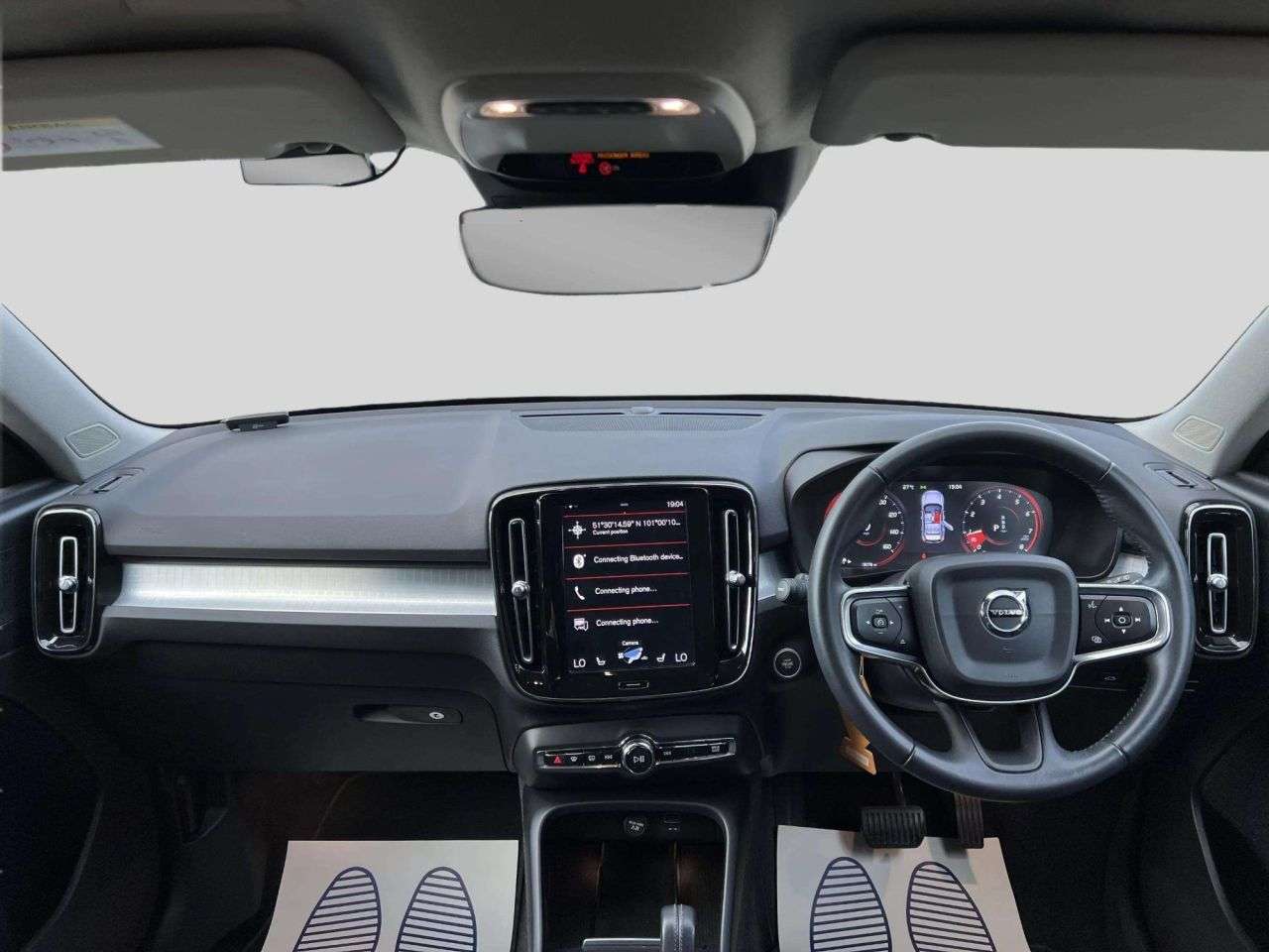 2019 VOLVO XC40 2019 VOLVO XC40